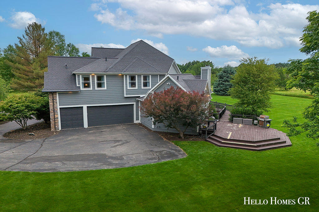 5327 Canyon River Drive NE Ada MI 49301