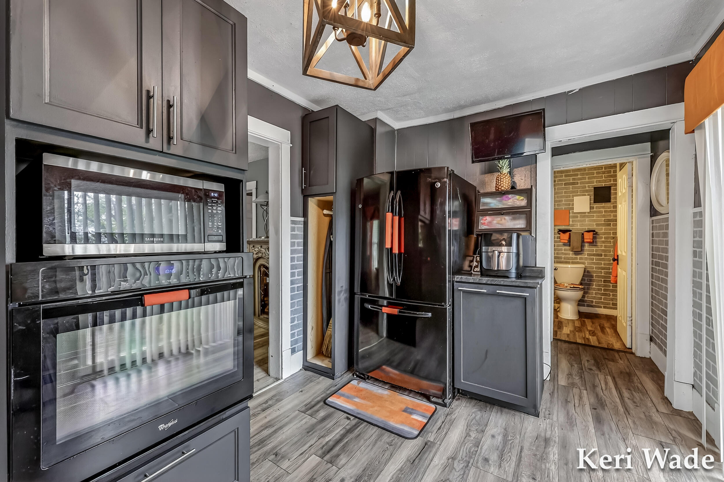 1099 Aurora Avenue Muskegon MI 49442