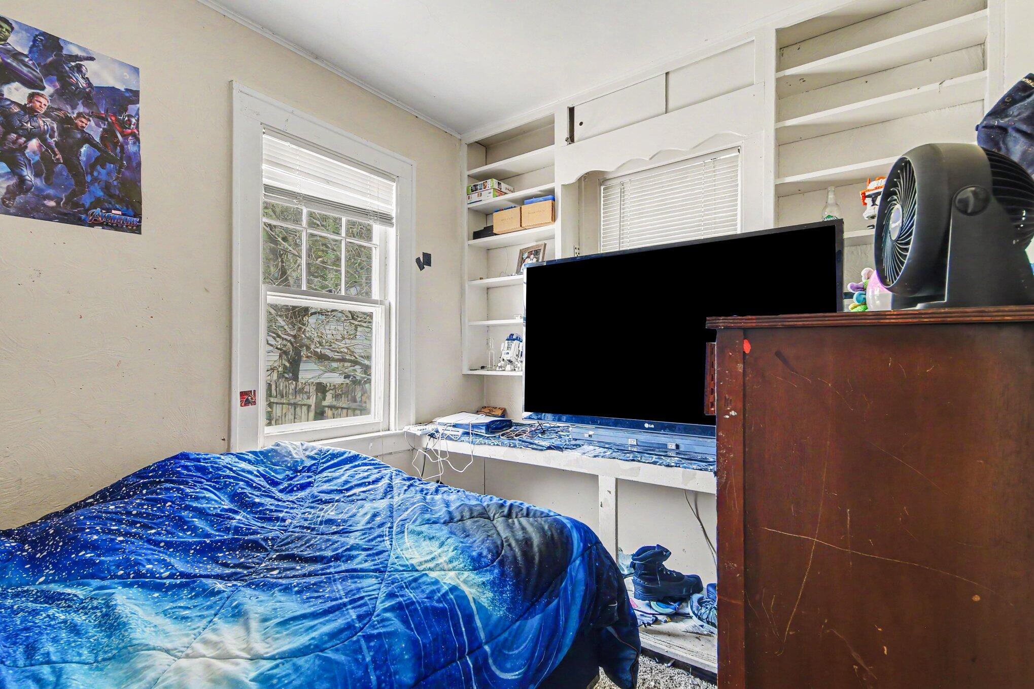 18 34th Street SW Grand Rapids MI 49548