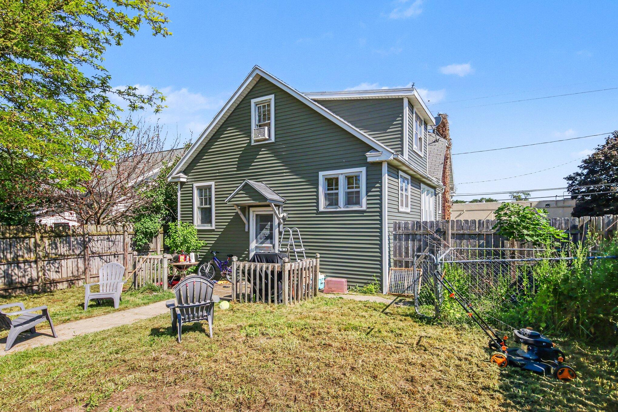 18 34th Street SW Grand Rapids MI 49548