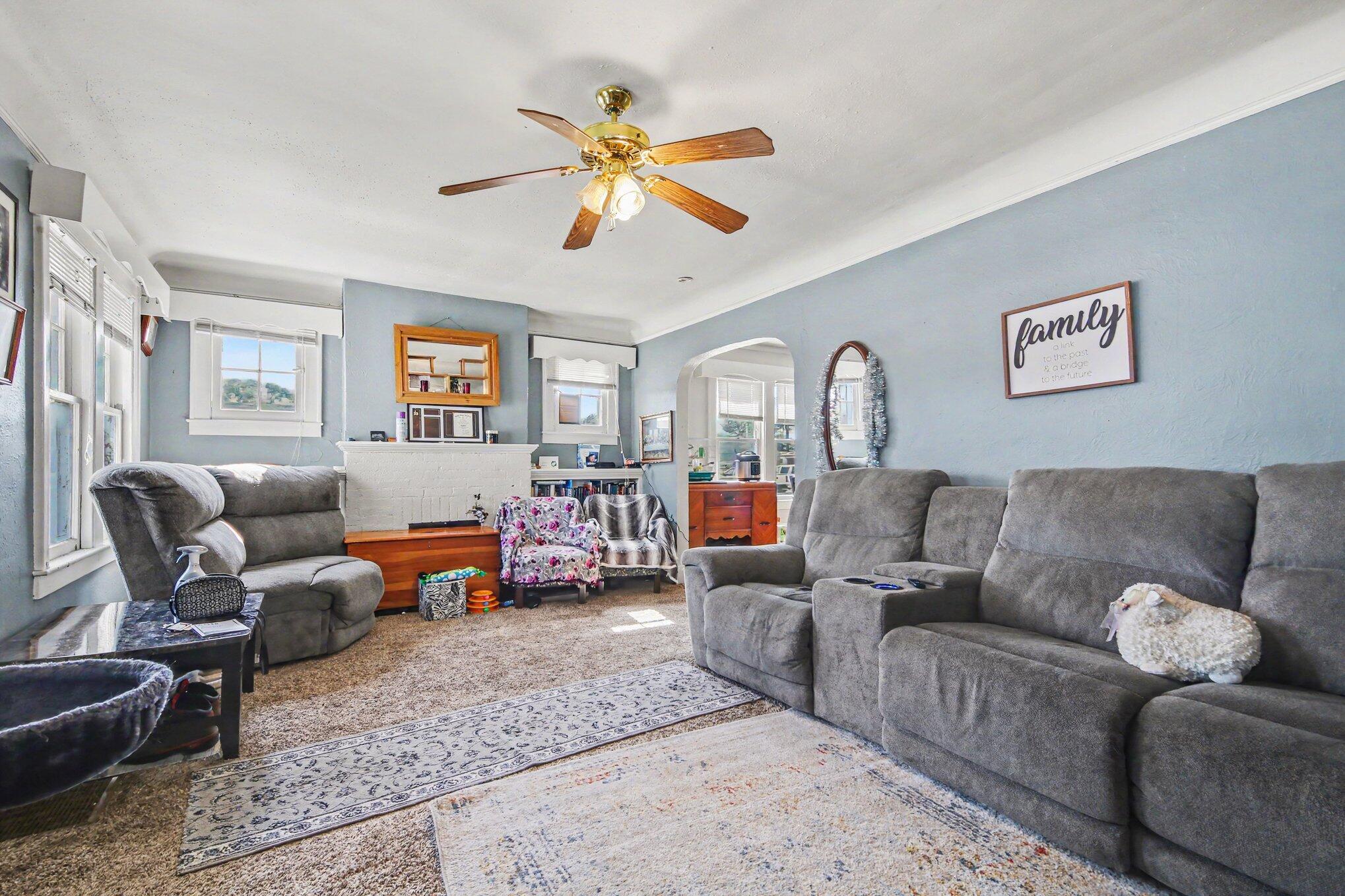 18 34th Street SW Grand Rapids MI 49548