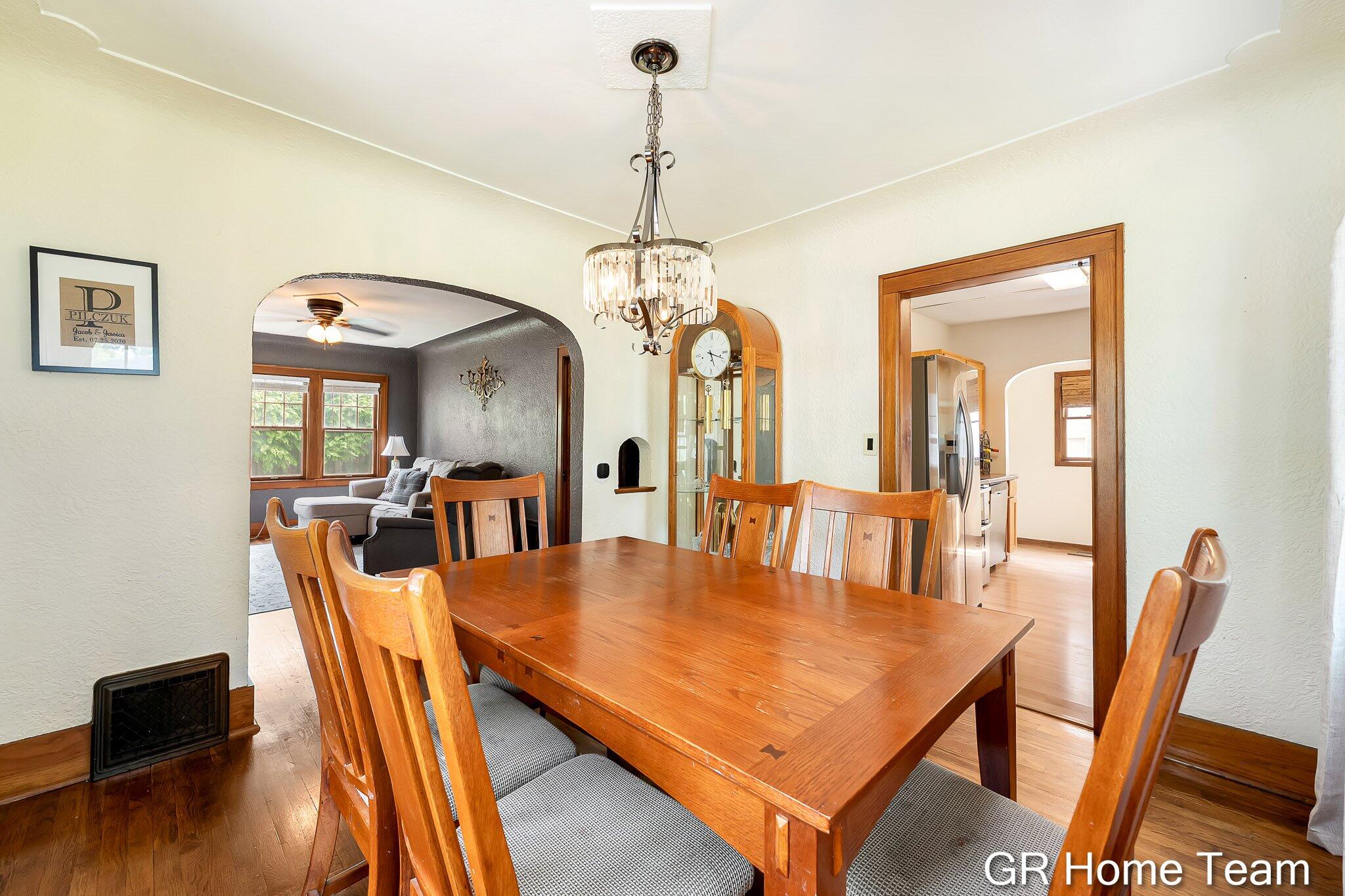 3991 Costa Avenue NE Grand Rapids MI 49525