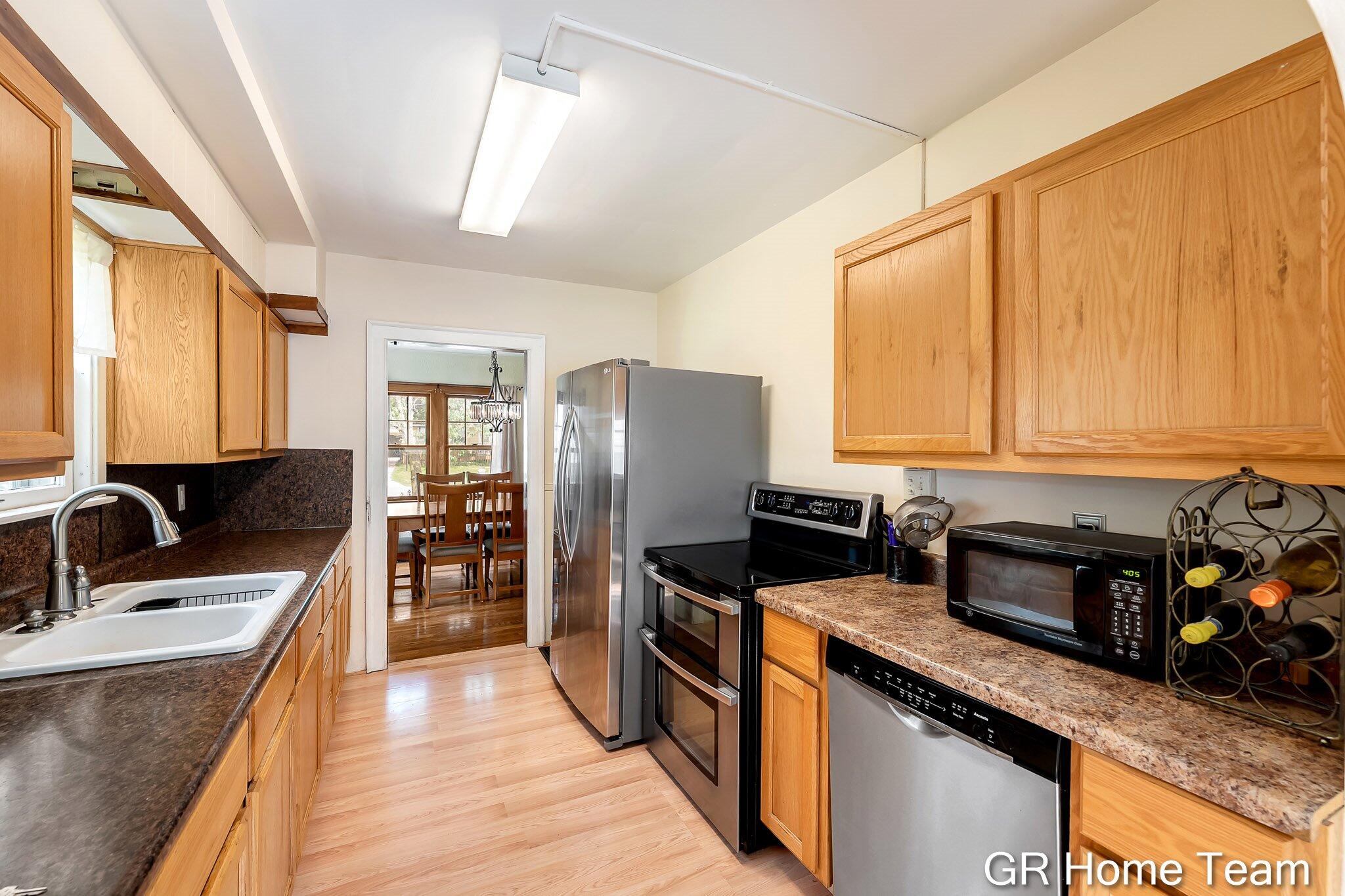3991 Costa Avenue NE Grand Rapids MI 49525