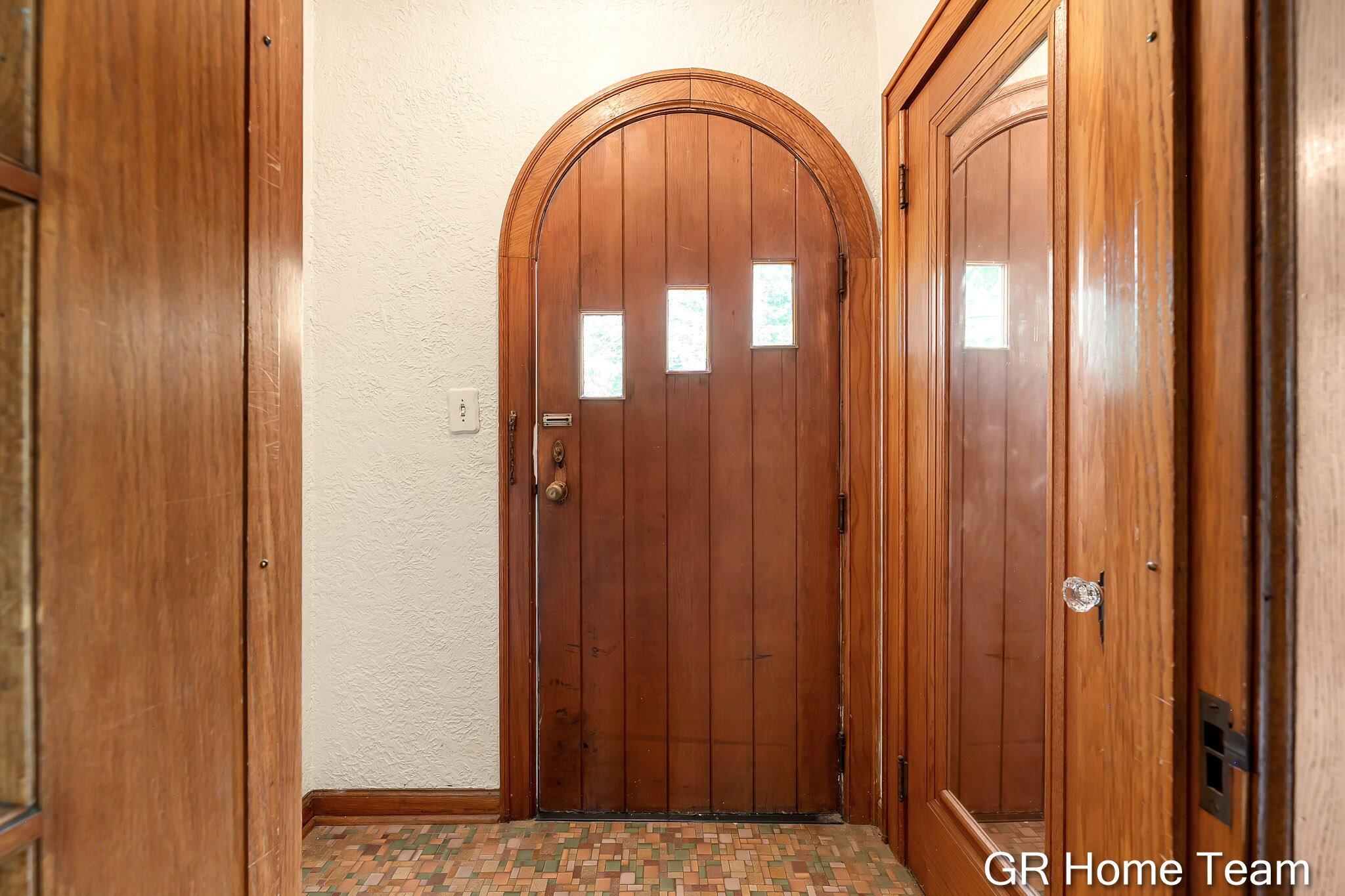 3991 Costa Avenue NE Grand Rapids MI 49525
