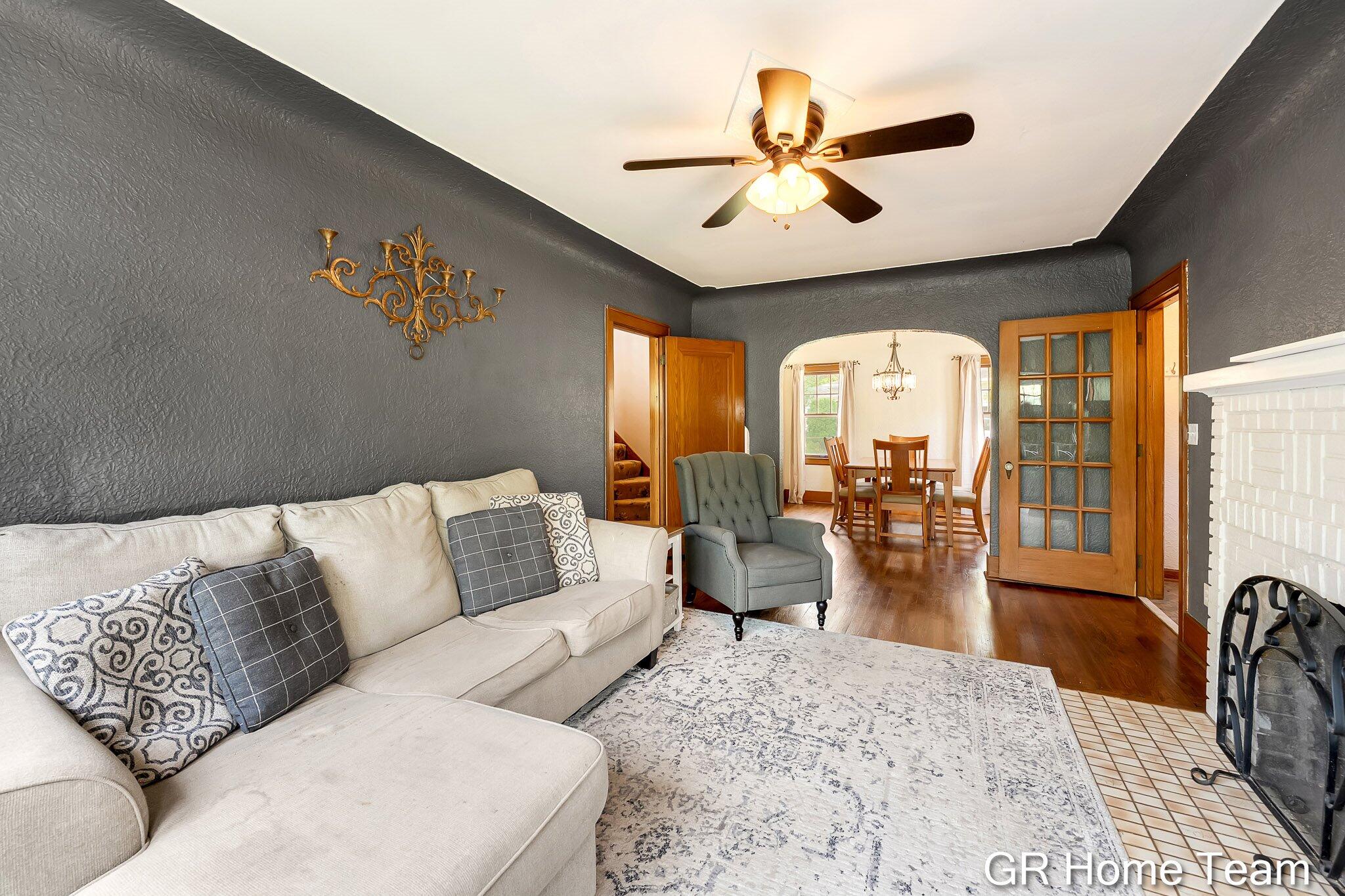 3991 Costa Avenue NE Grand Rapids MI 49525