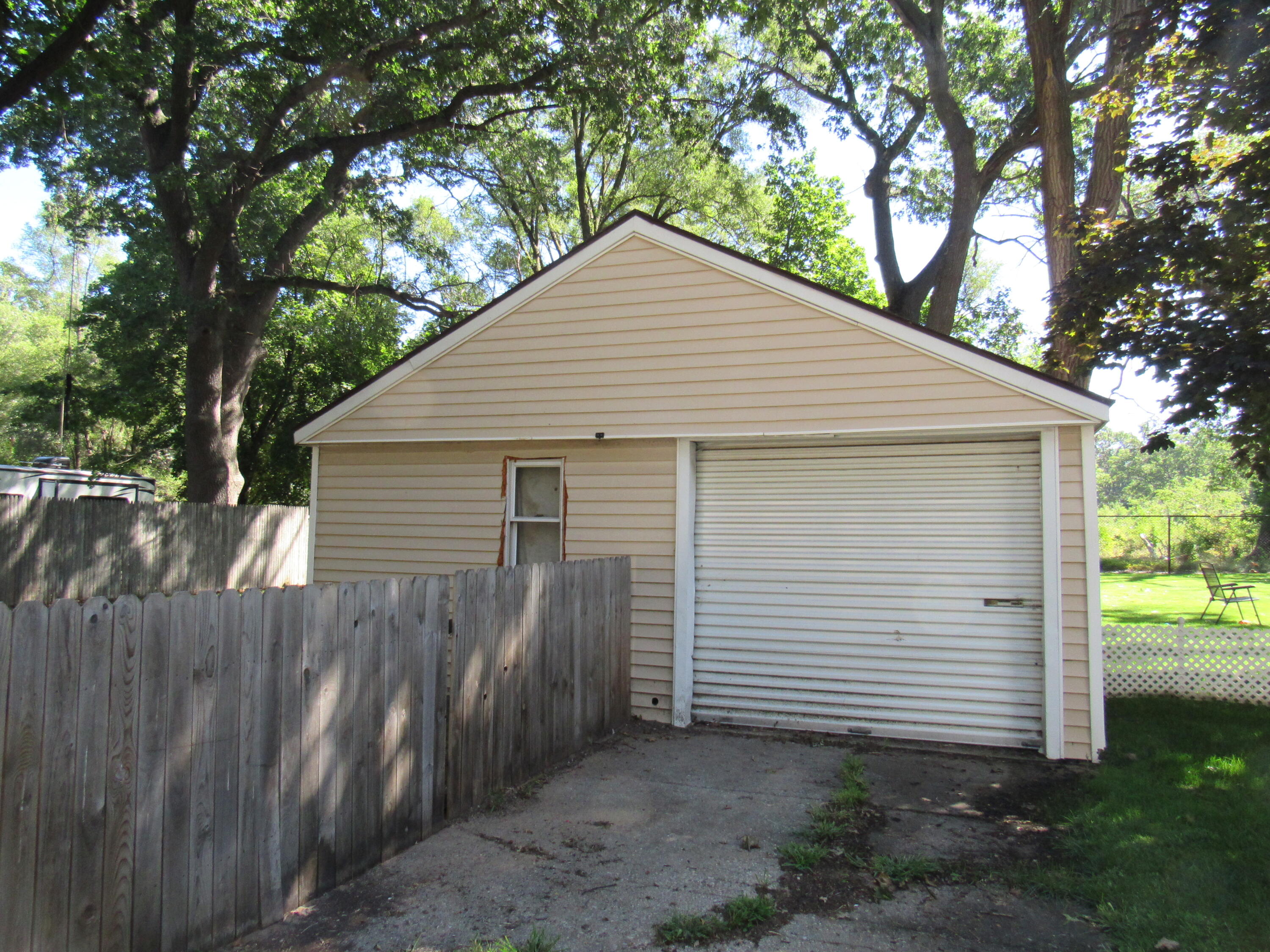 2708 Worden Street Norton Shores MI 49444