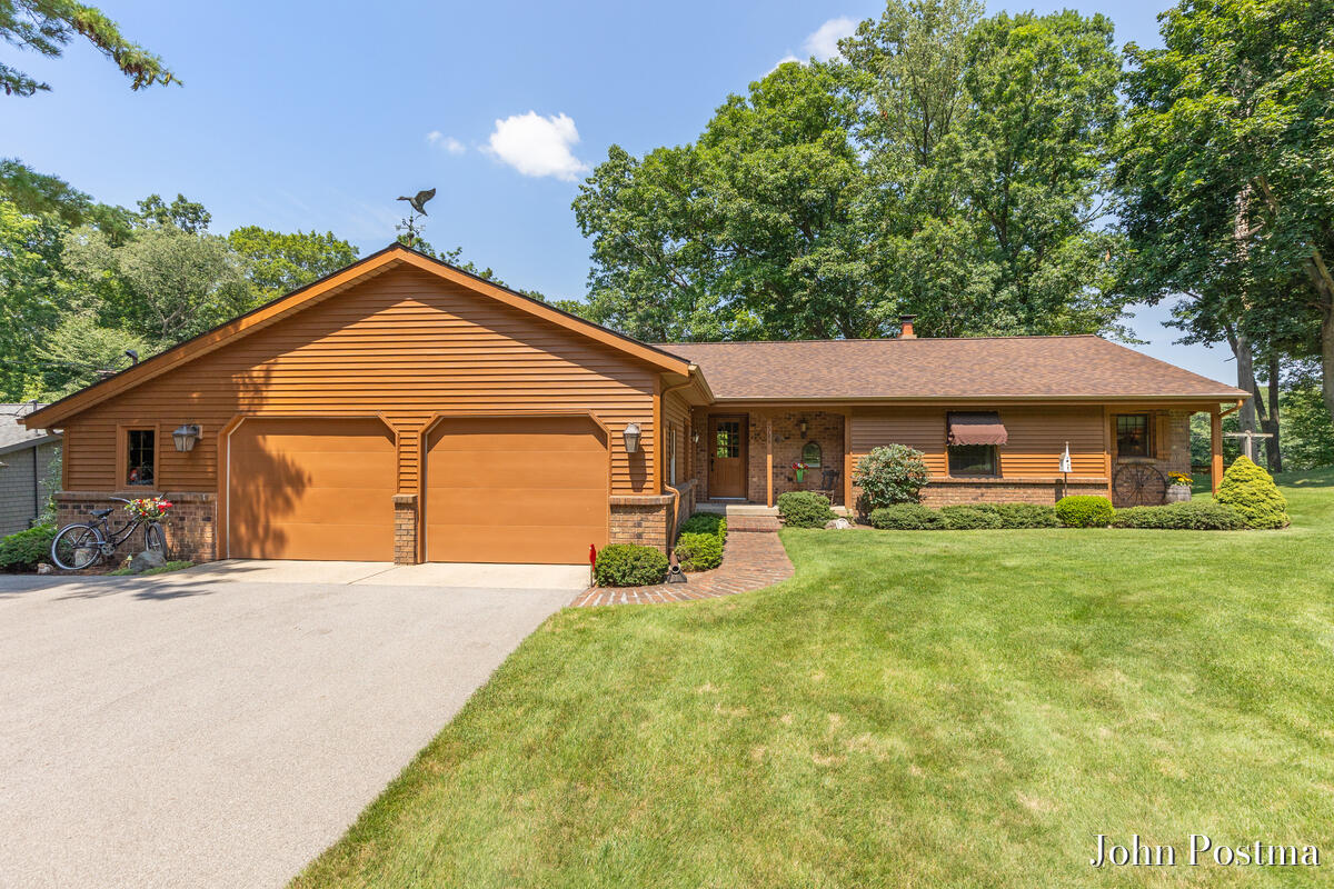 7786 Thornapple Bayou Drive SE Grand Rapids MI 49512