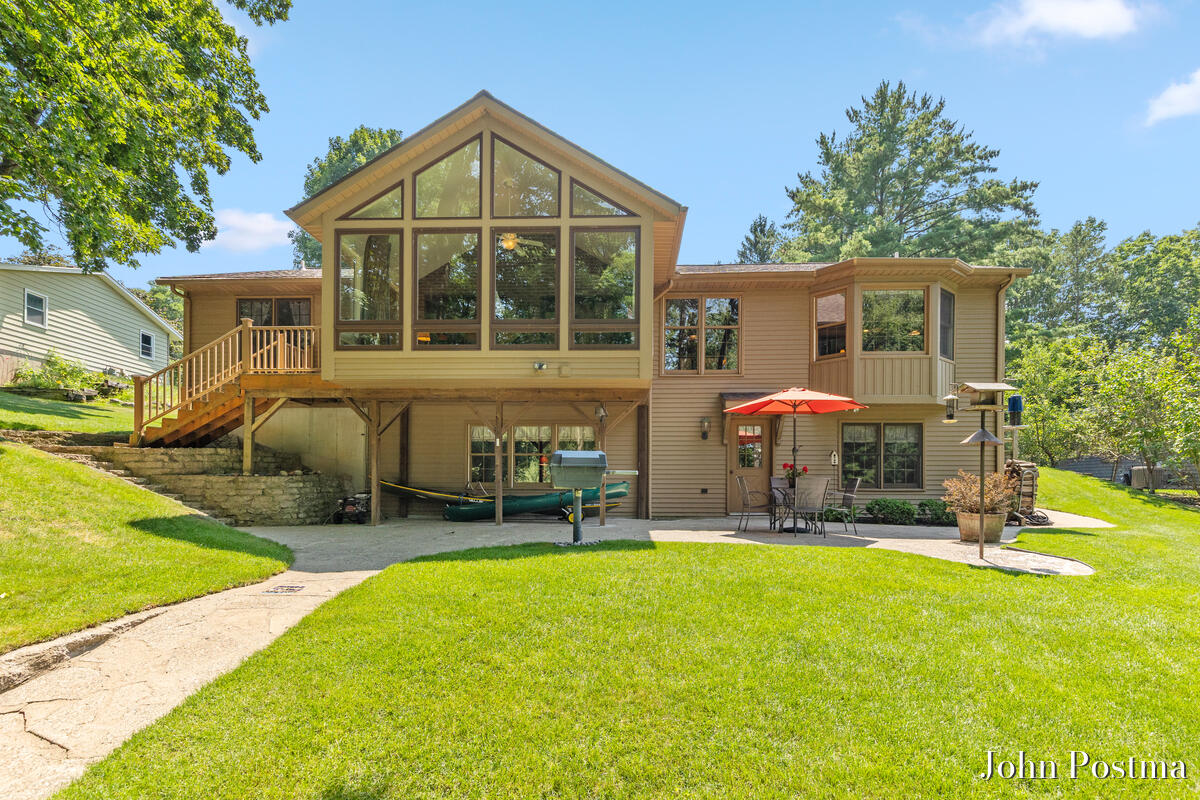 7786 Thornapple Bayou Drive SE Grand Rapids MI 49512