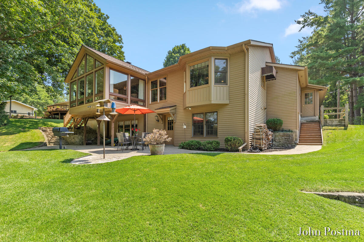 7786 Thornapple Bayou Drive SE Grand Rapids MI 49512