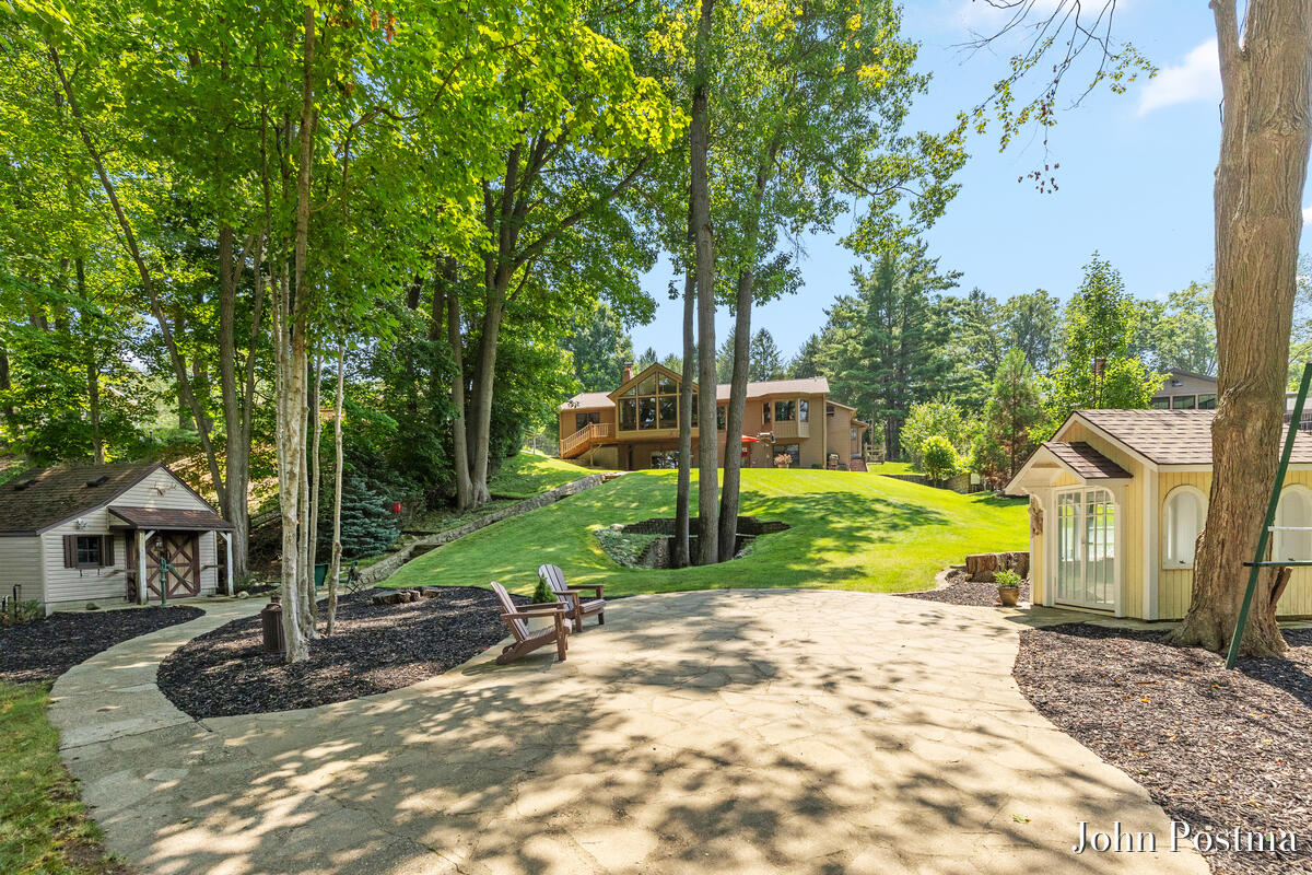 7786 Thornapple Bayou Drive SE Grand Rapids MI 49512