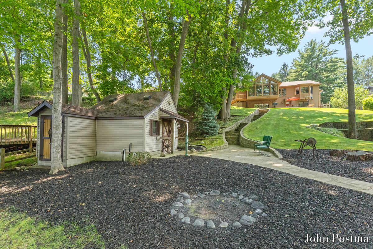 7786 Thornapple Bayou Drive SE Grand Rapids MI 49512
