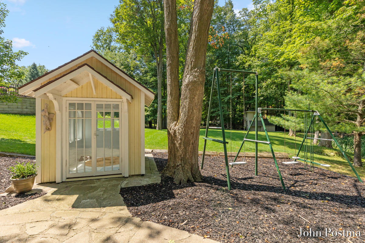 7786 Thornapple Bayou Drive SE Grand Rapids MI 49512