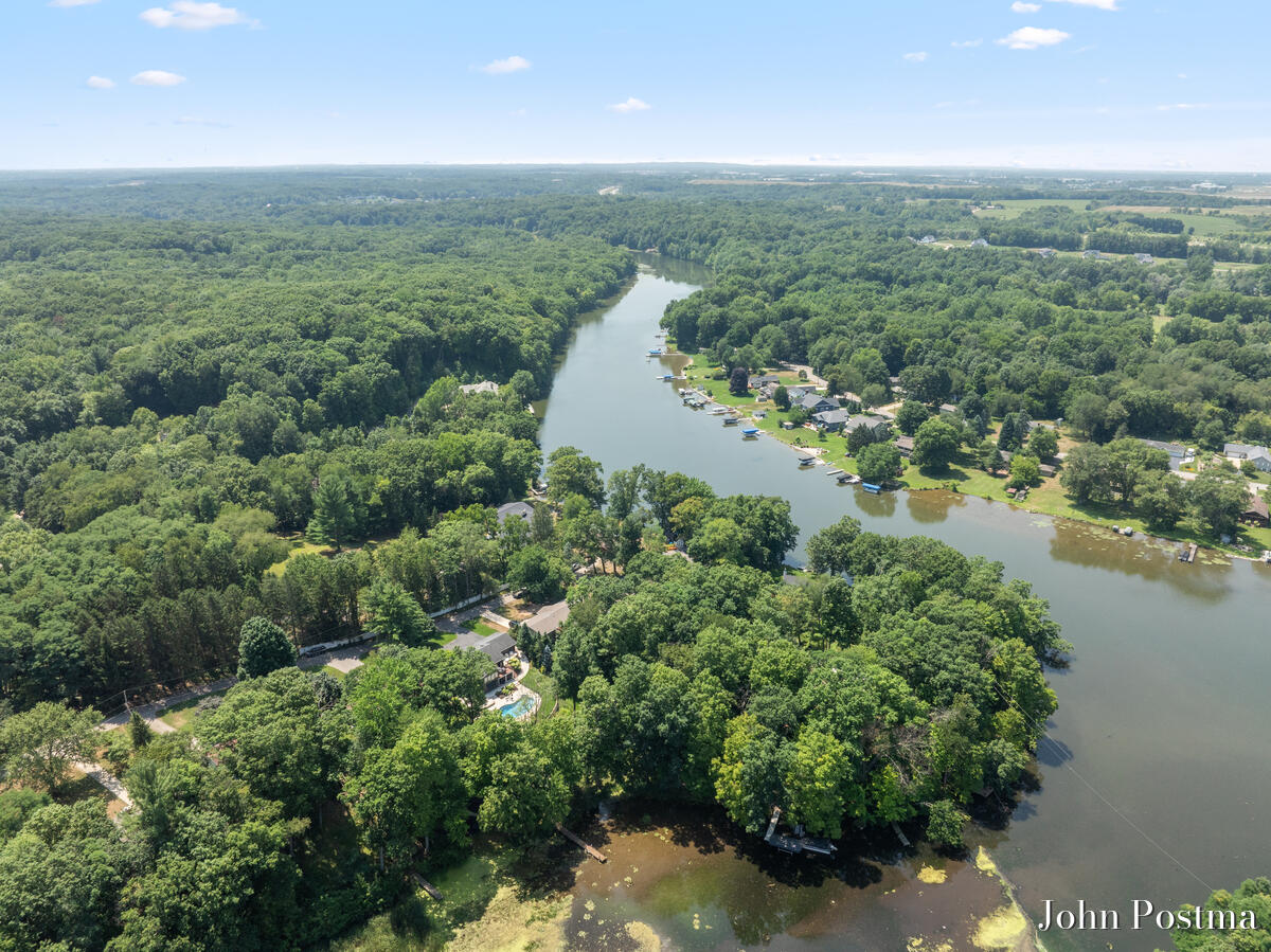 7786 Thornapple Bayou Drive SE Grand Rapids MI 49512