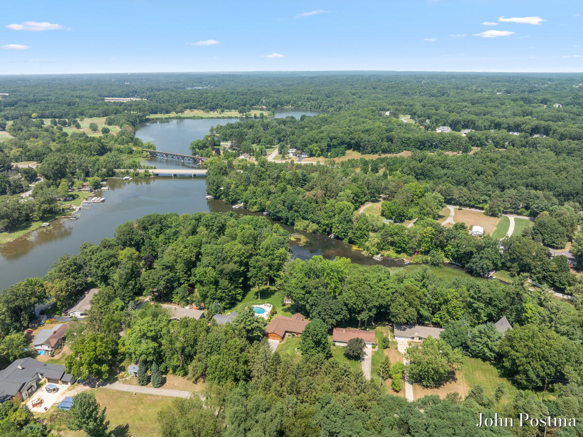 7786 Thornapple Bayou Drive SE Grand Rapids MI 49512