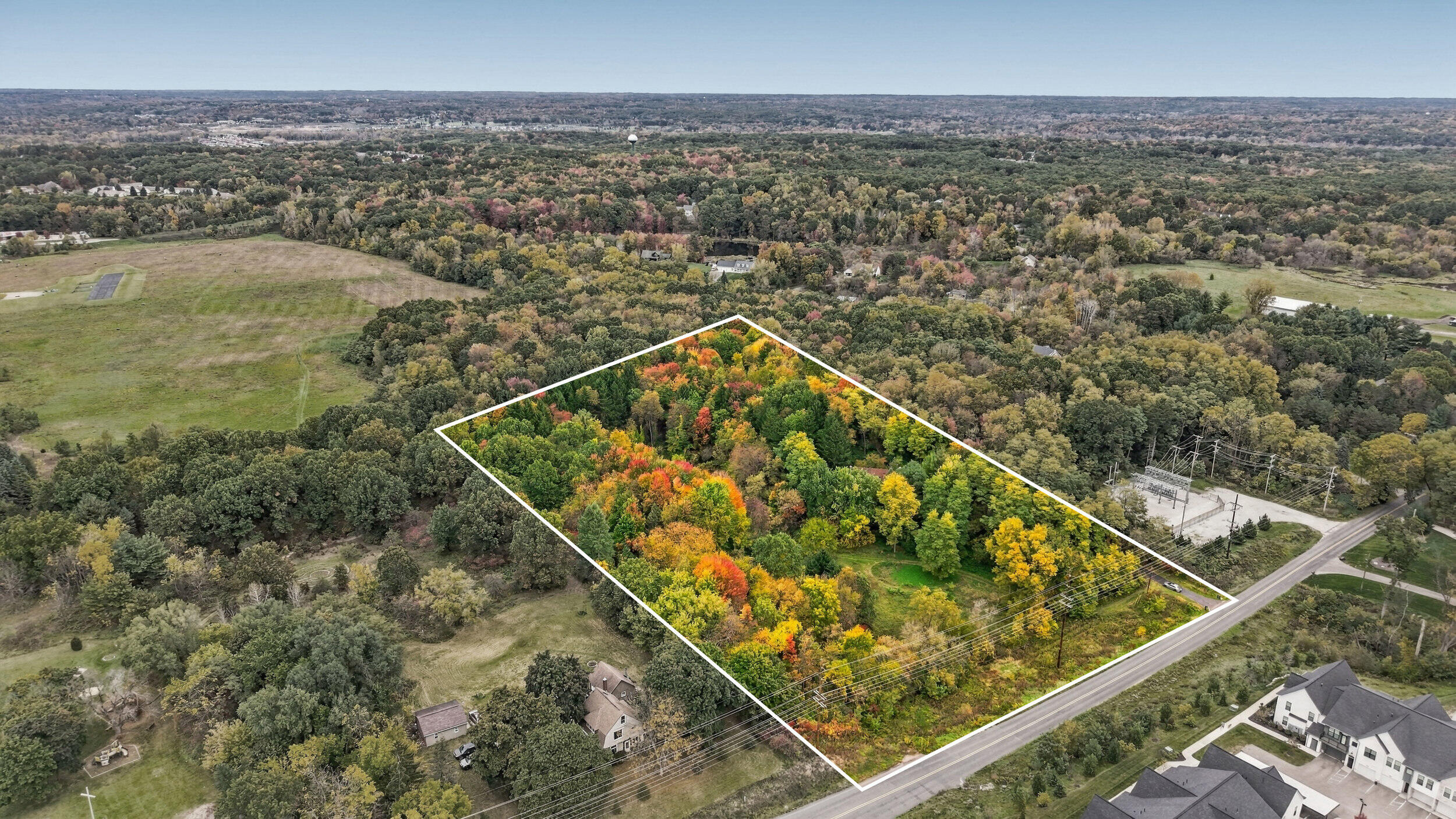 3385 4 Mile Road NE Grand Rapids MI 49525