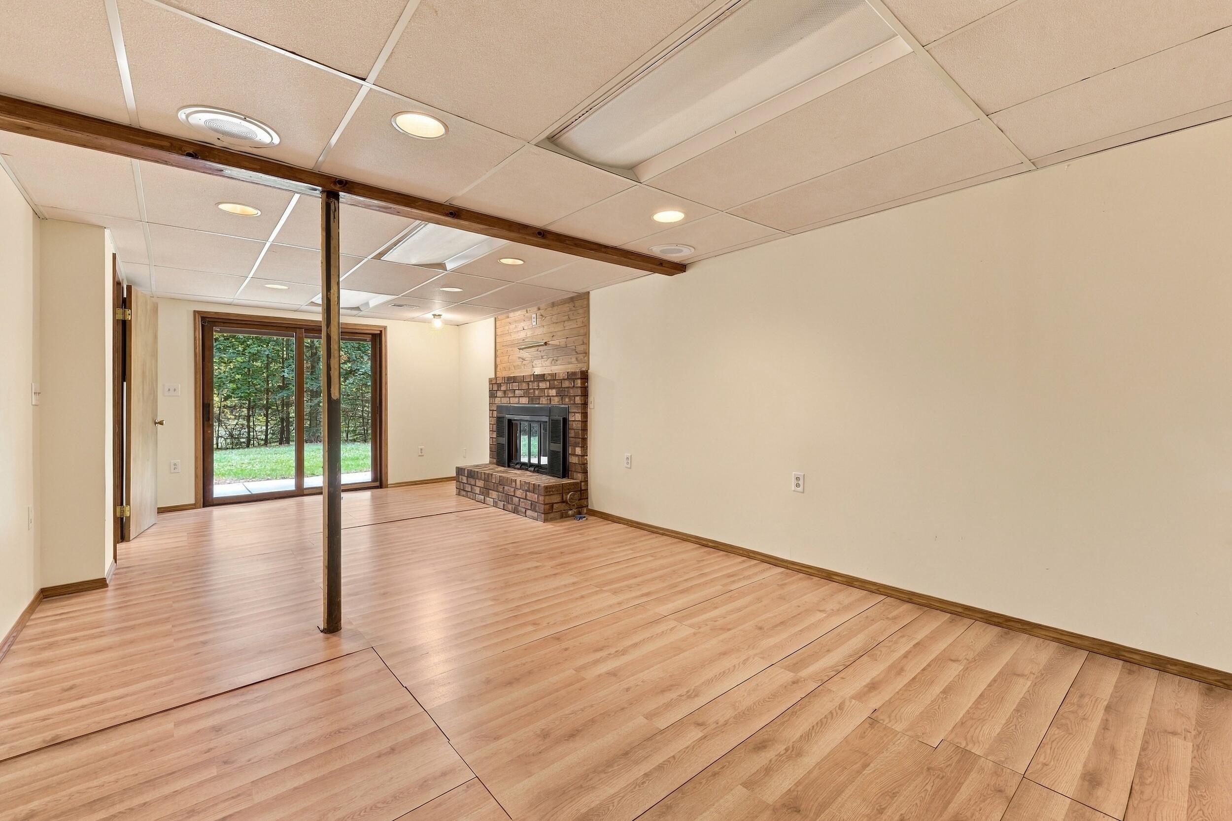 3385 4 Mile Road NE Grand Rapids MI 49525