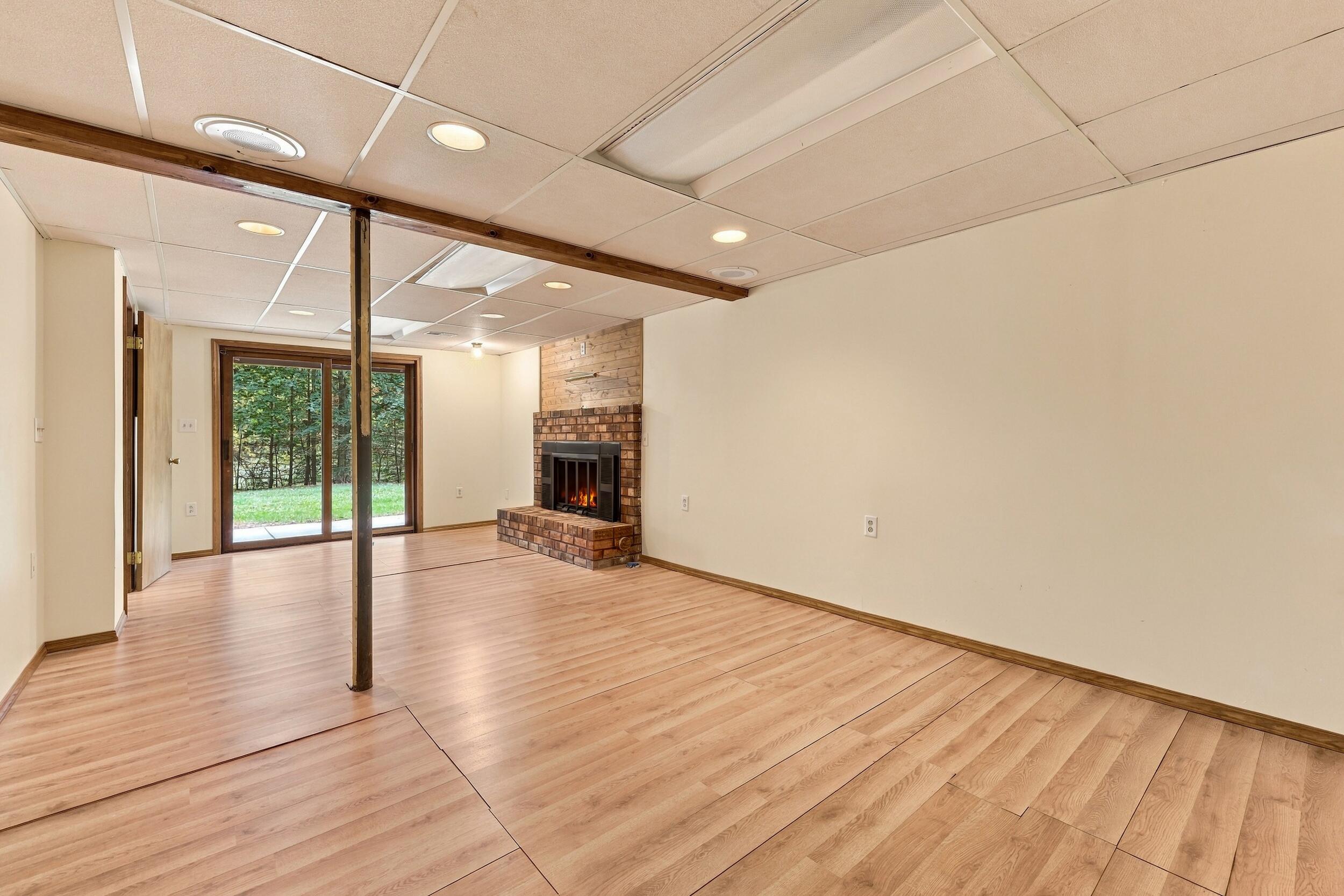 3385 4 Mile Road NE Grand Rapids MI 49525