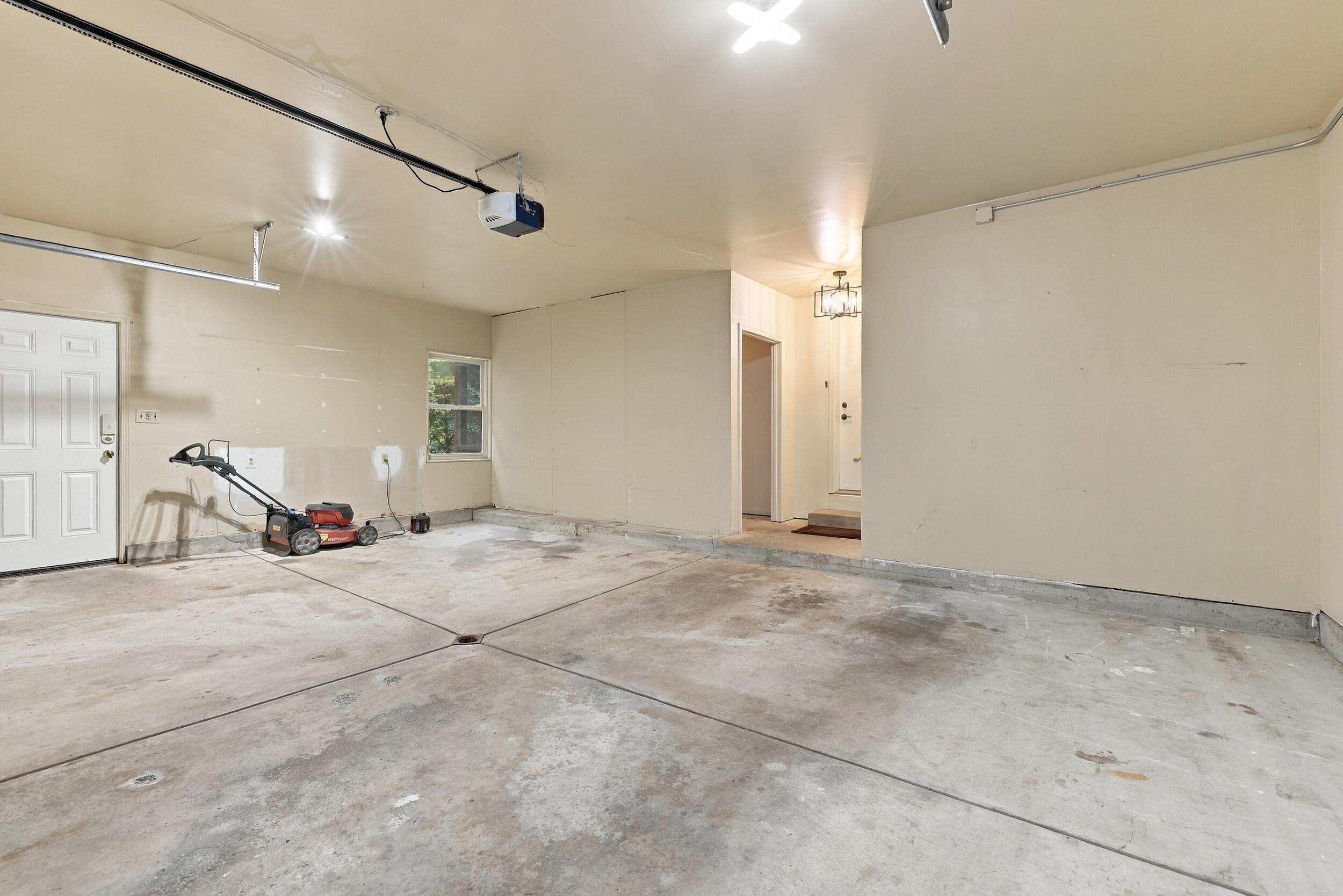 3385 4 Mile Road NE Grand Rapids MI 49525