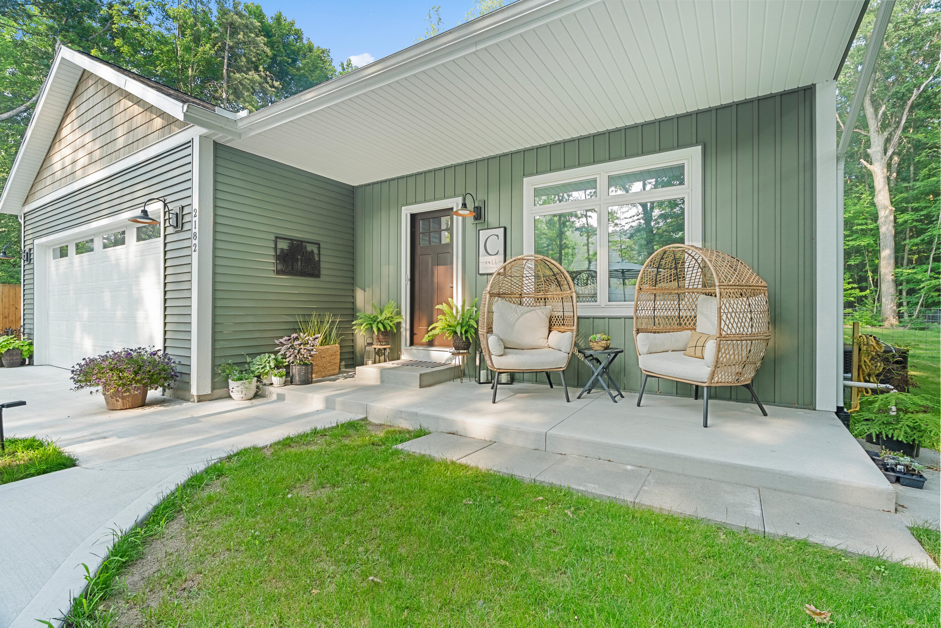 2182 N Getty Street Muskegon MI 49445