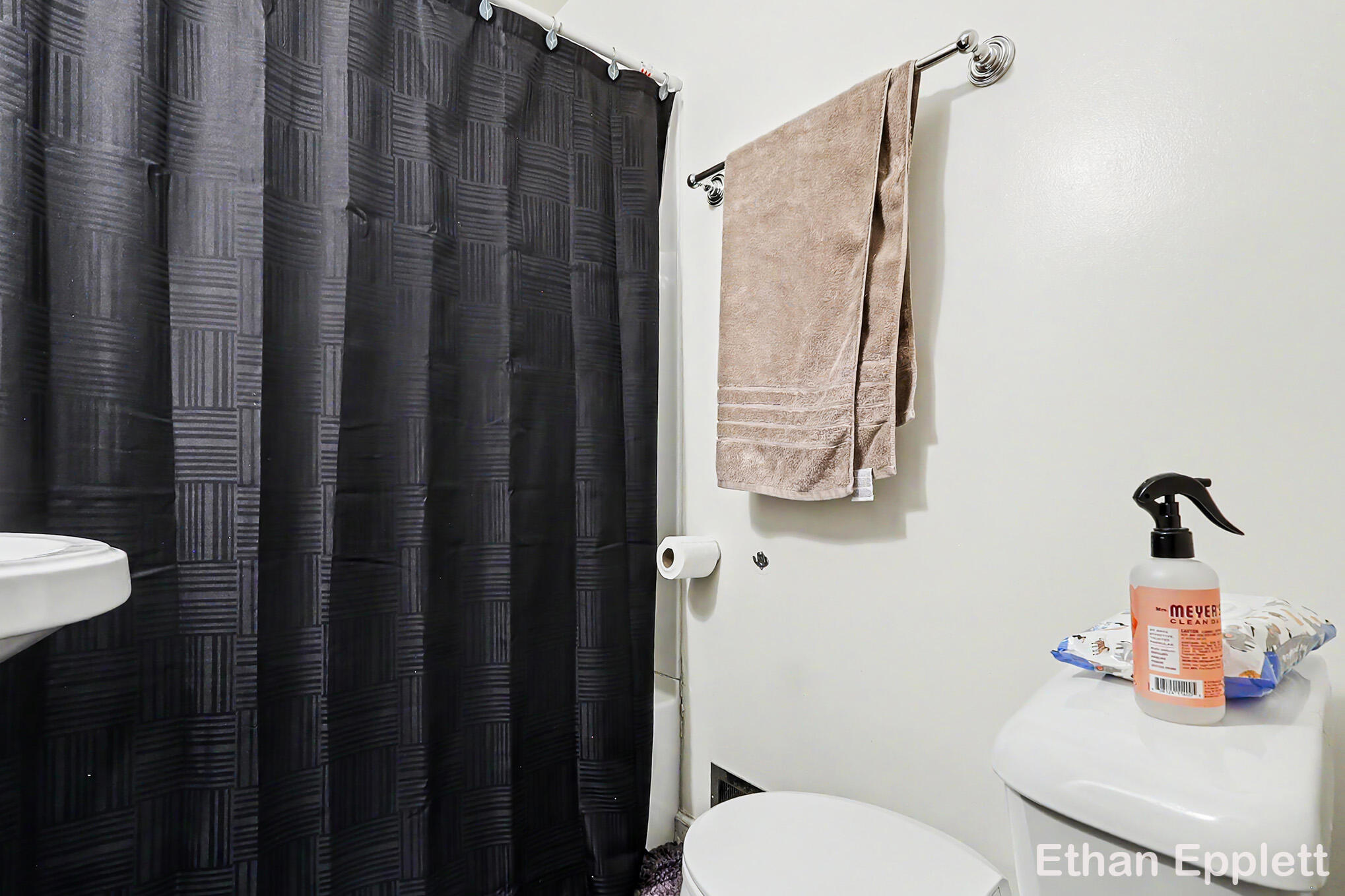 3321 Baker Street Muskegon MI 49444