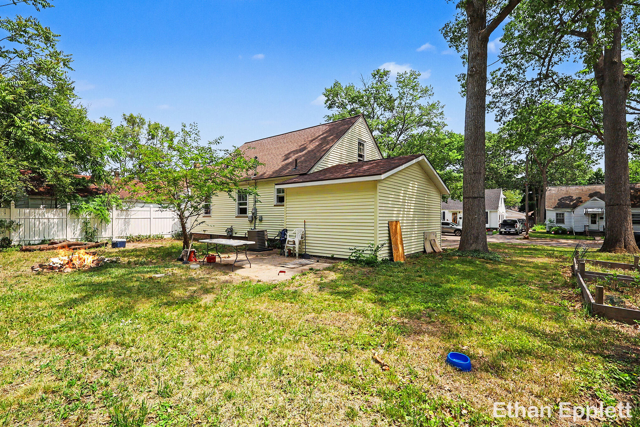 3321 Baker Street Muskegon MI 49444