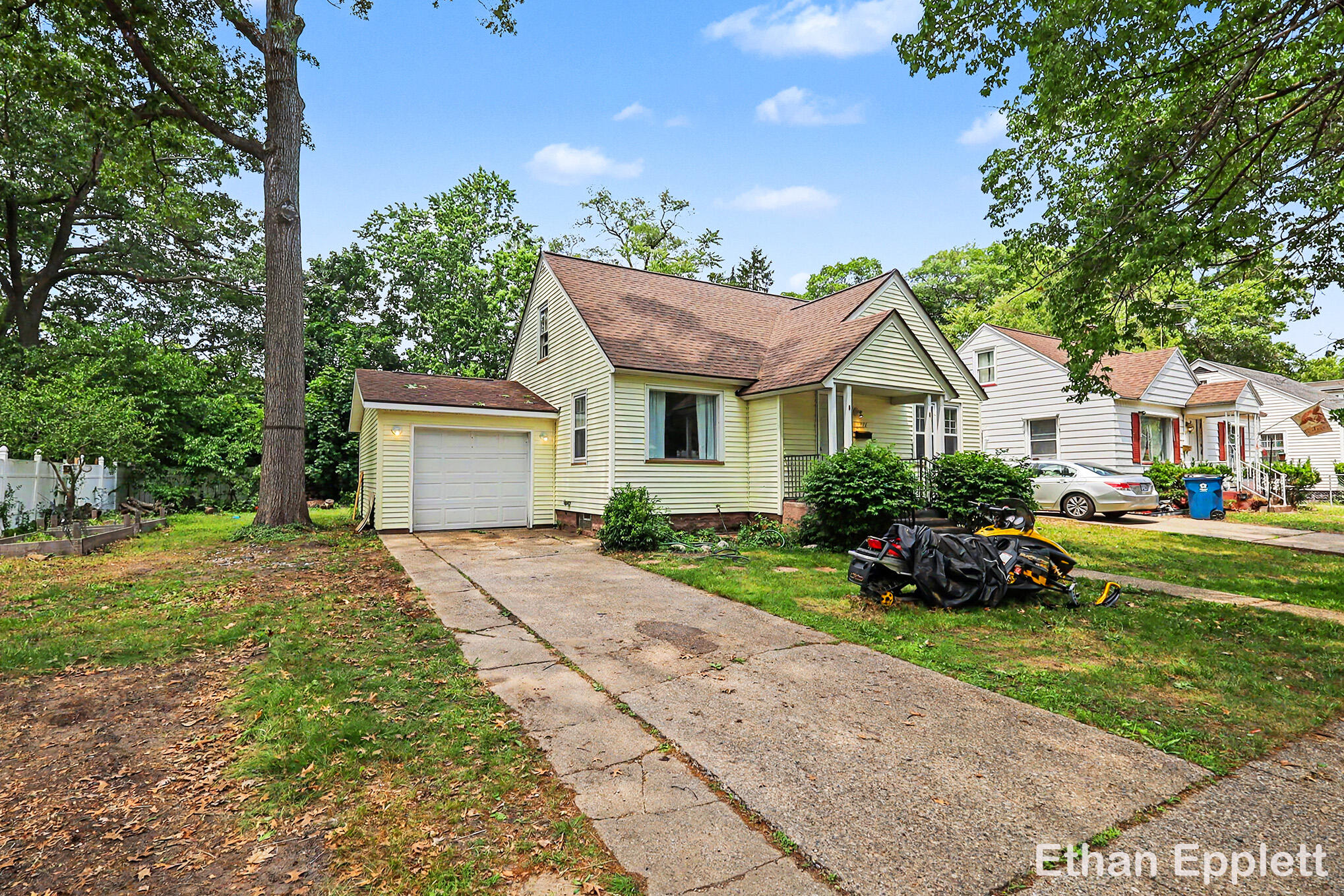 3321 Baker Street Muskegon MI 49444