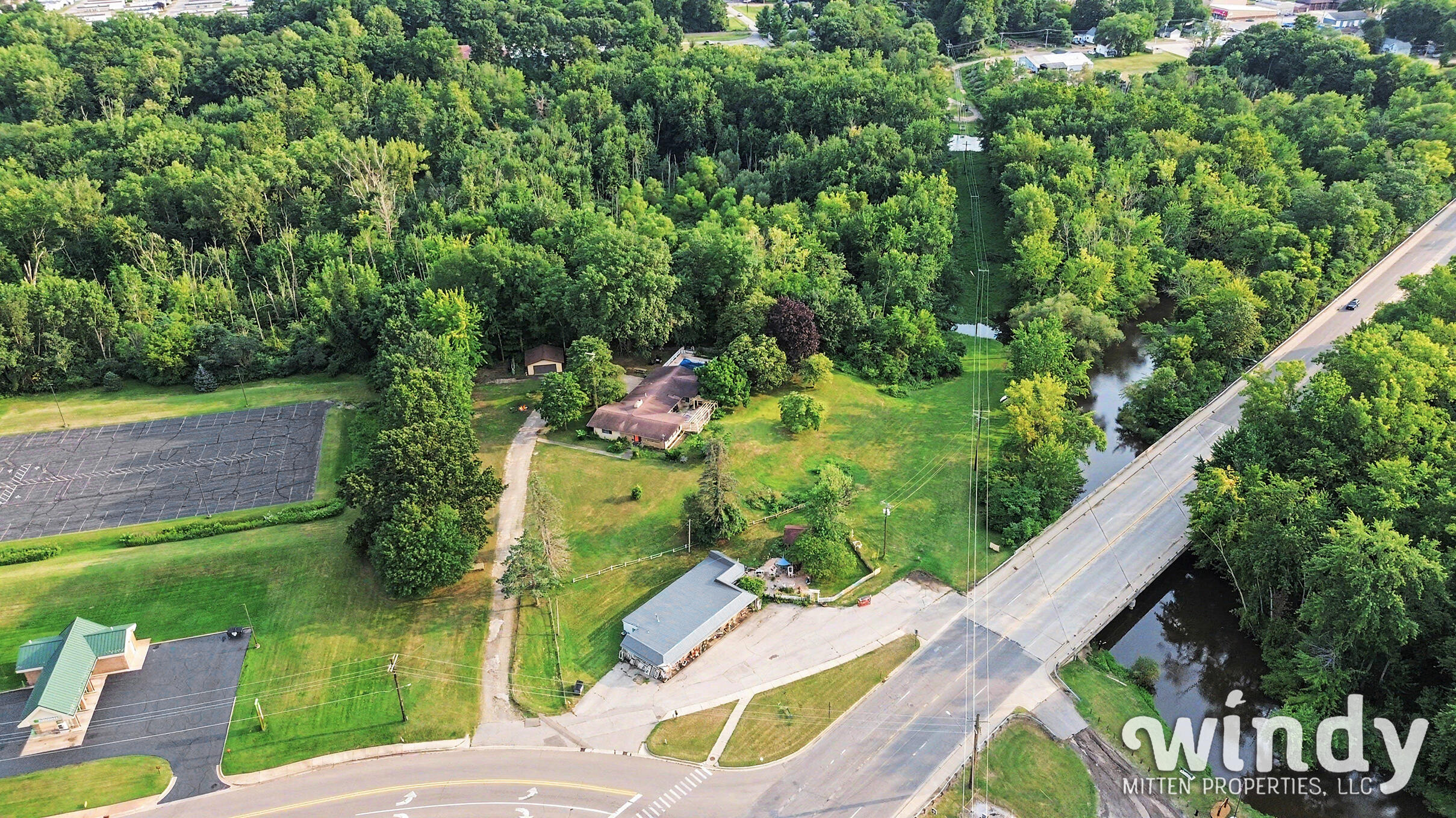 6530 Paw Paw Avenue Coloma MI 49038