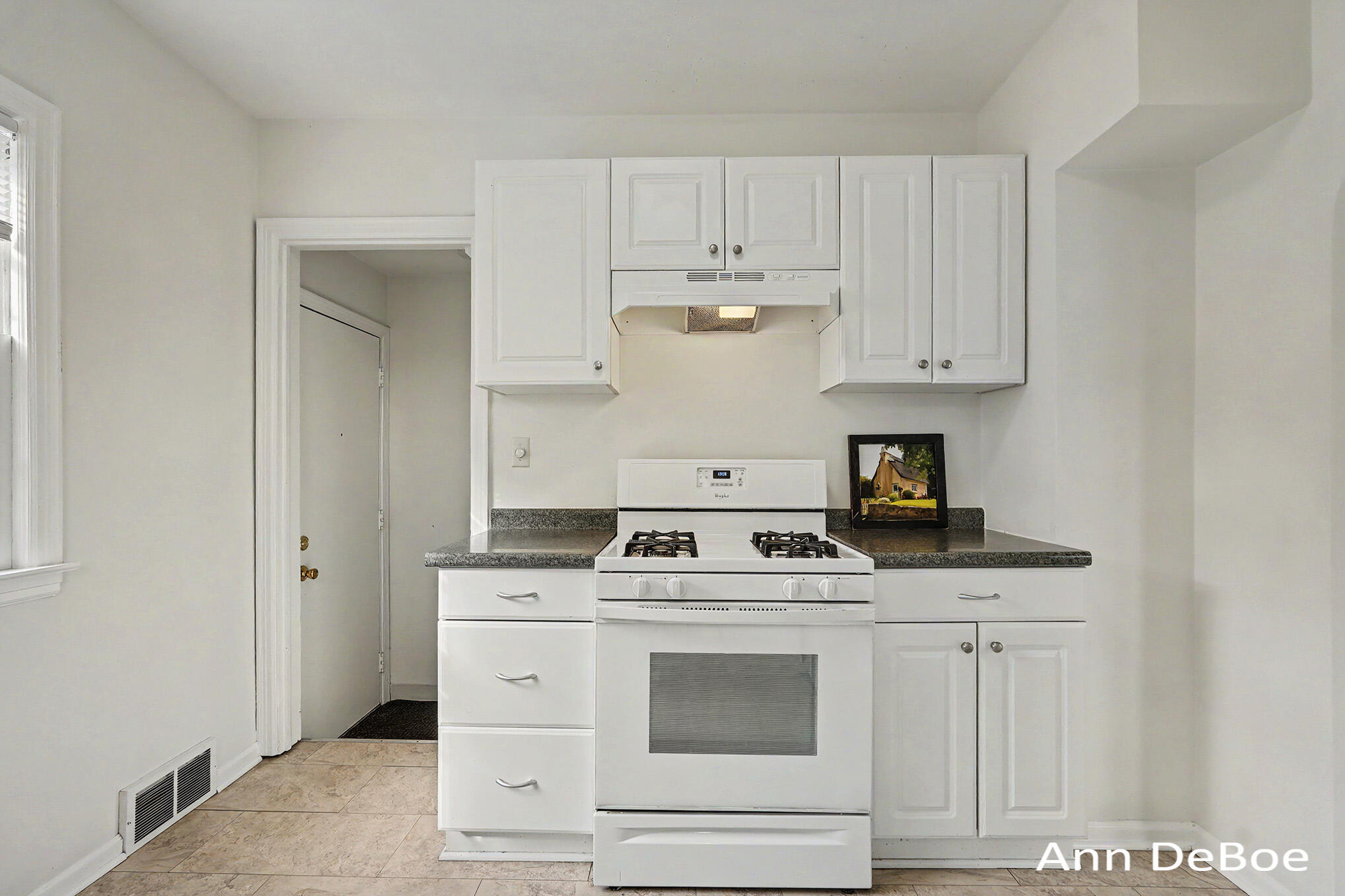 824 Union Avenue NE Grand Rapids MI 49503