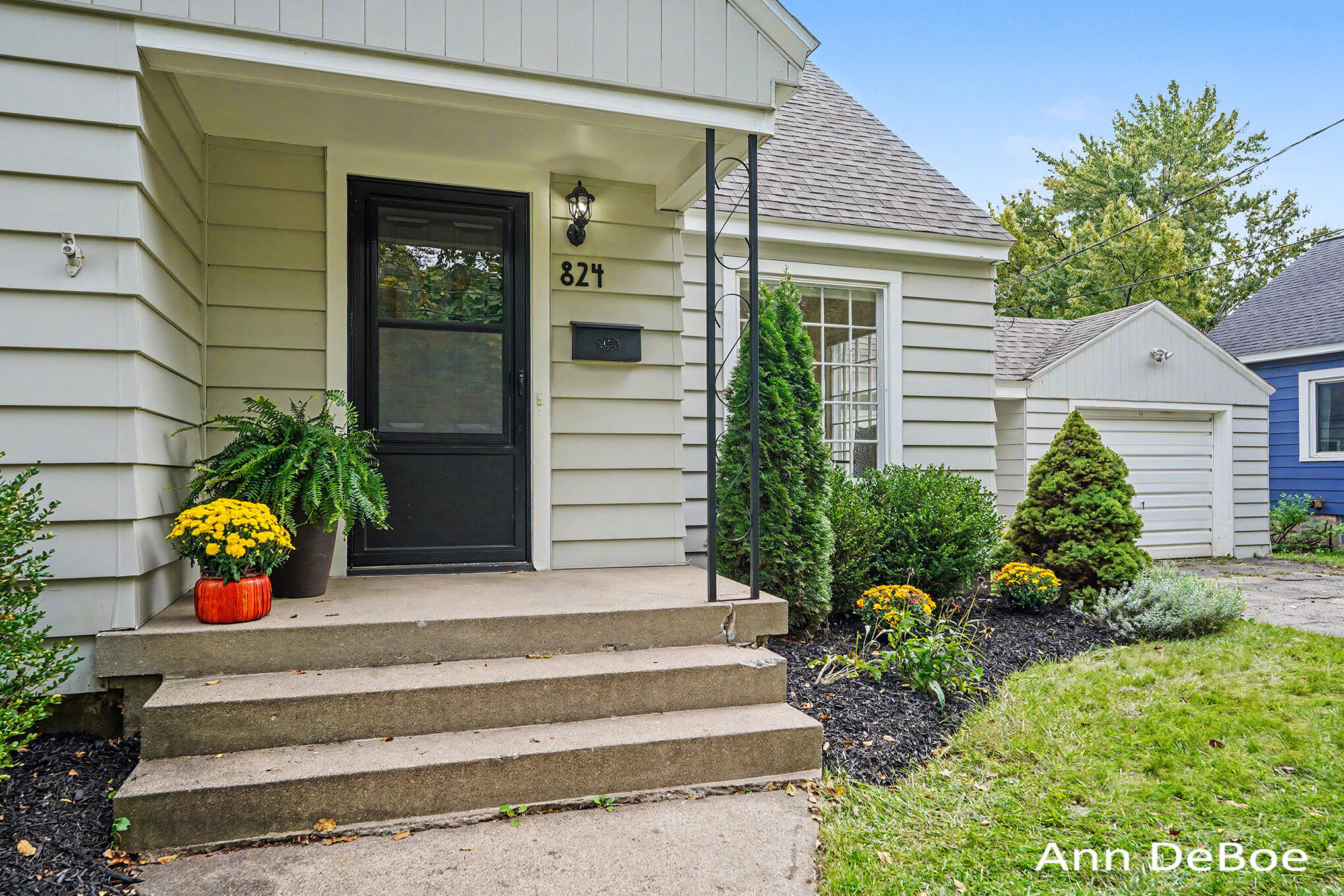 824 Union Avenue NE Grand Rapids MI 49503