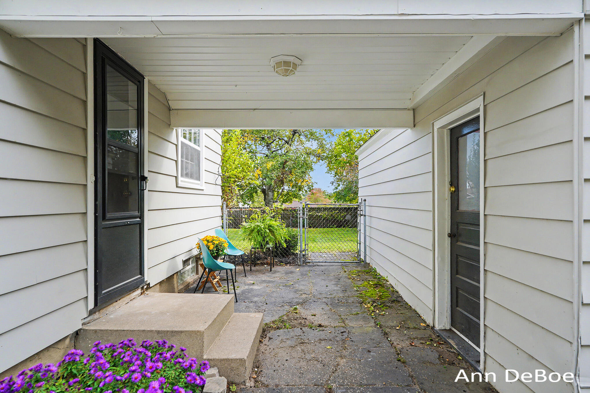 824 Union Avenue NE Grand Rapids MI 49503