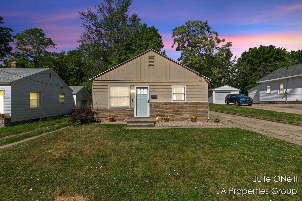 1035 Eastern Avenue NE Grand Rapids MI 49503