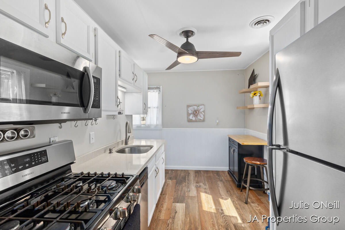 1035 Eastern Avenue NE Grand Rapids MI 49503