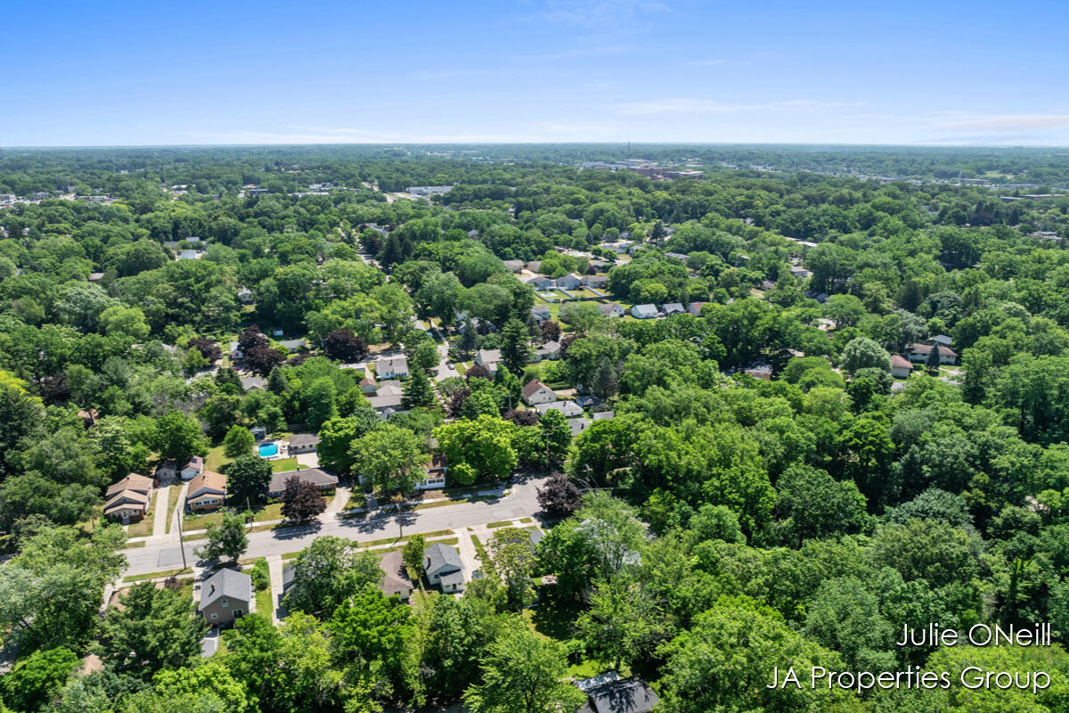 1035 Eastern Avenue NE Grand Rapids MI 49503