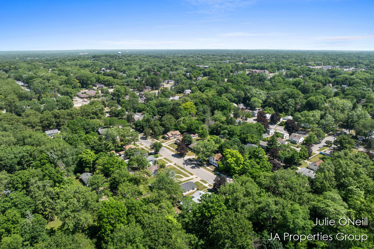 1035 Eastern Avenue NE Grand Rapids MI 49503