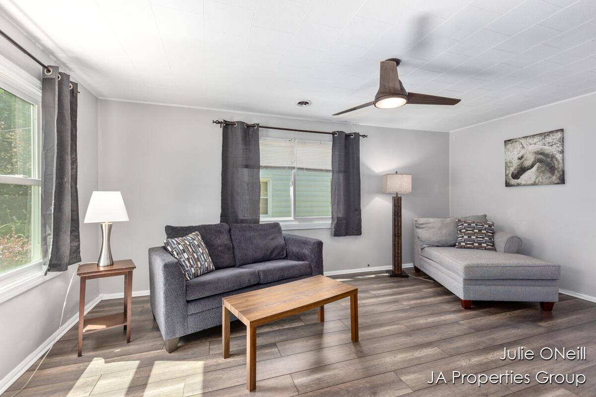 1035 Eastern Avenue NE Grand Rapids MI 49503