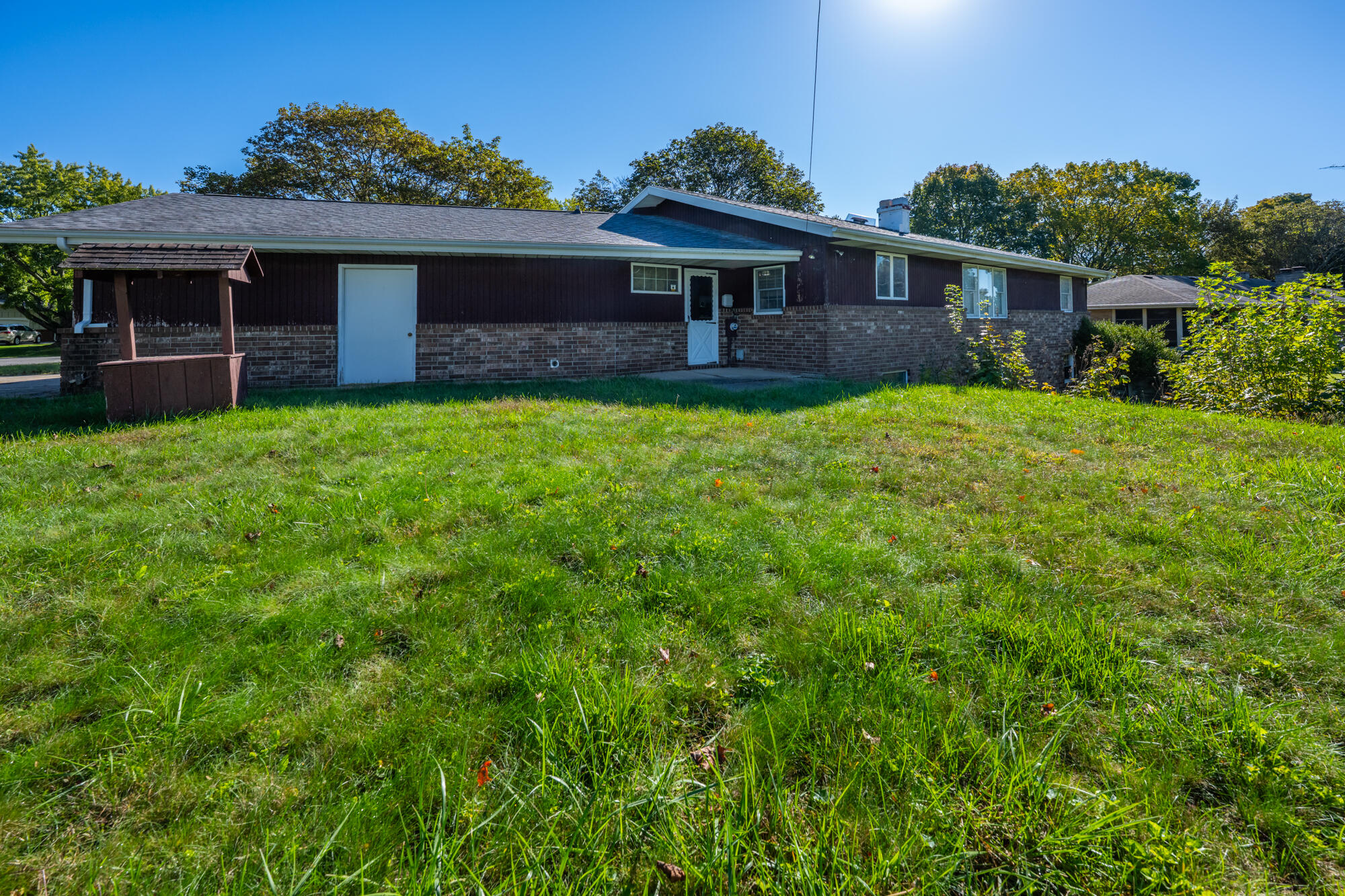 2440 Lora Drive Benton Harbor MI 49022