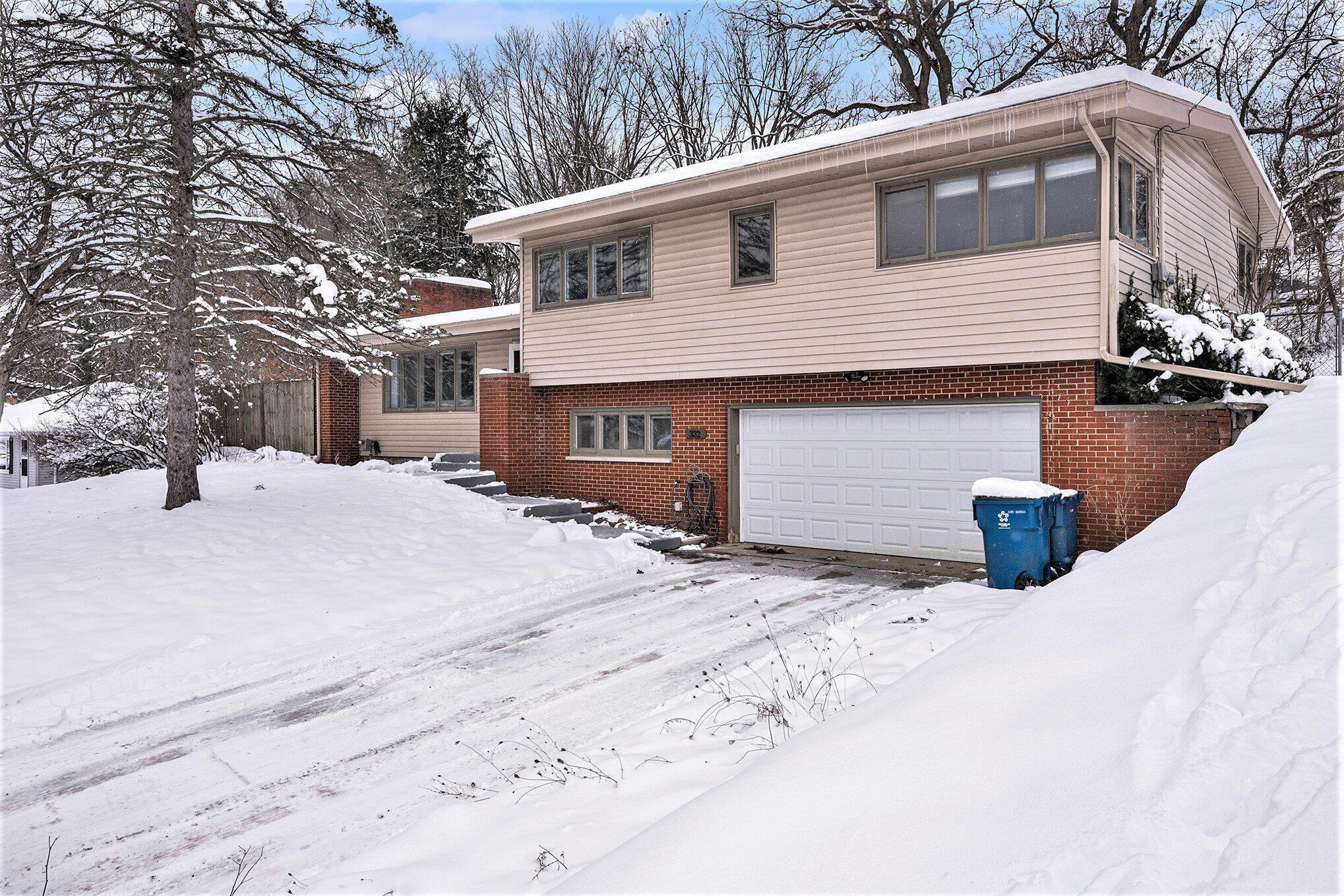 332 Espanola Avenue Kalamazoo MI 49004