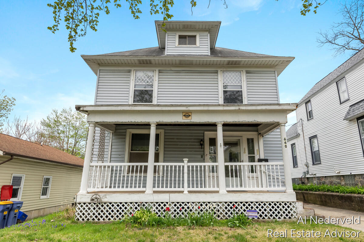 640 Crescent Street NE Grand Rapids MI 49503