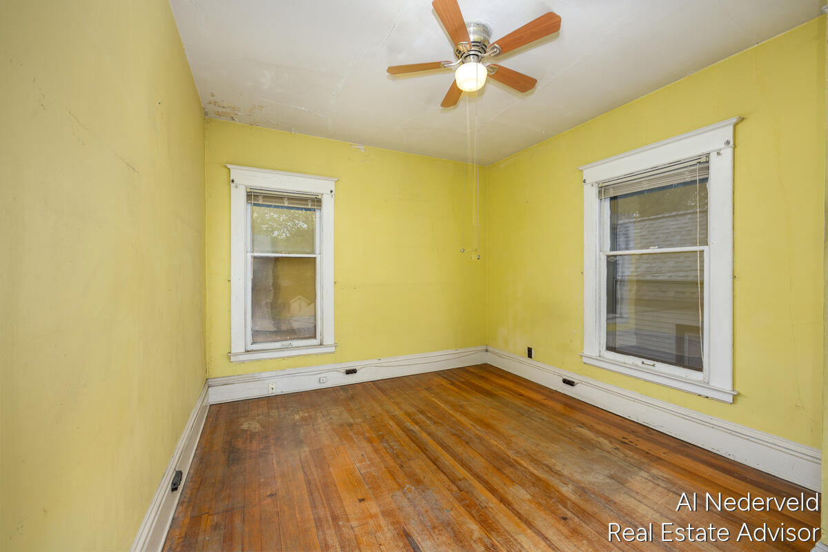 640 Crescent Street NE Grand Rapids MI 49503