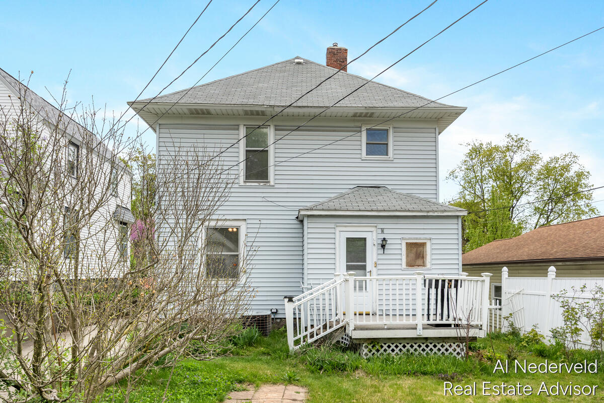 640 Crescent Street NE Grand Rapids MI 49503