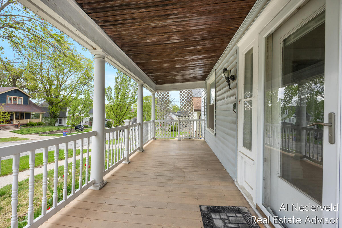 640 Crescent Street NE Grand Rapids MI 49503