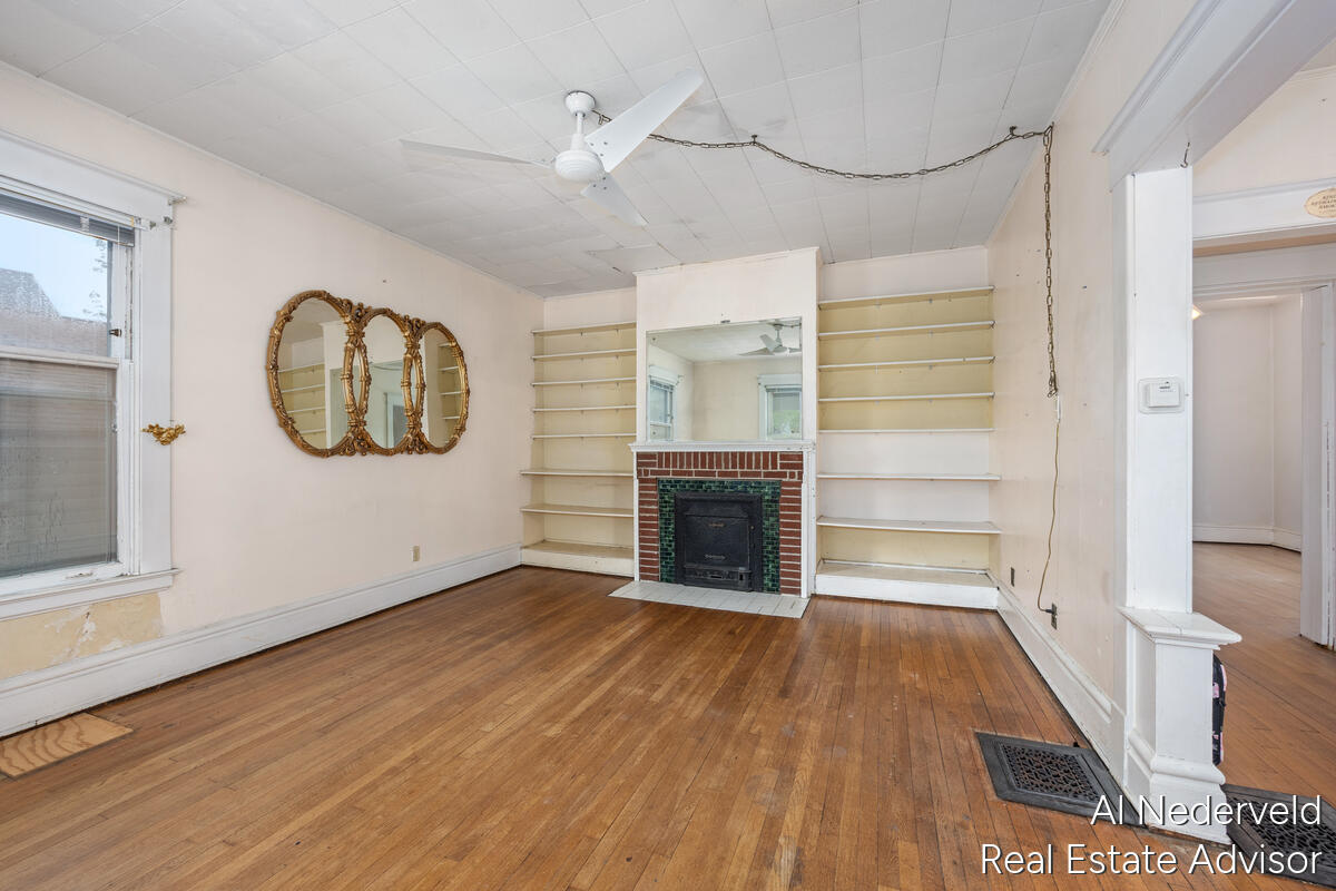 640 Crescent Street NE Grand Rapids MI 49503