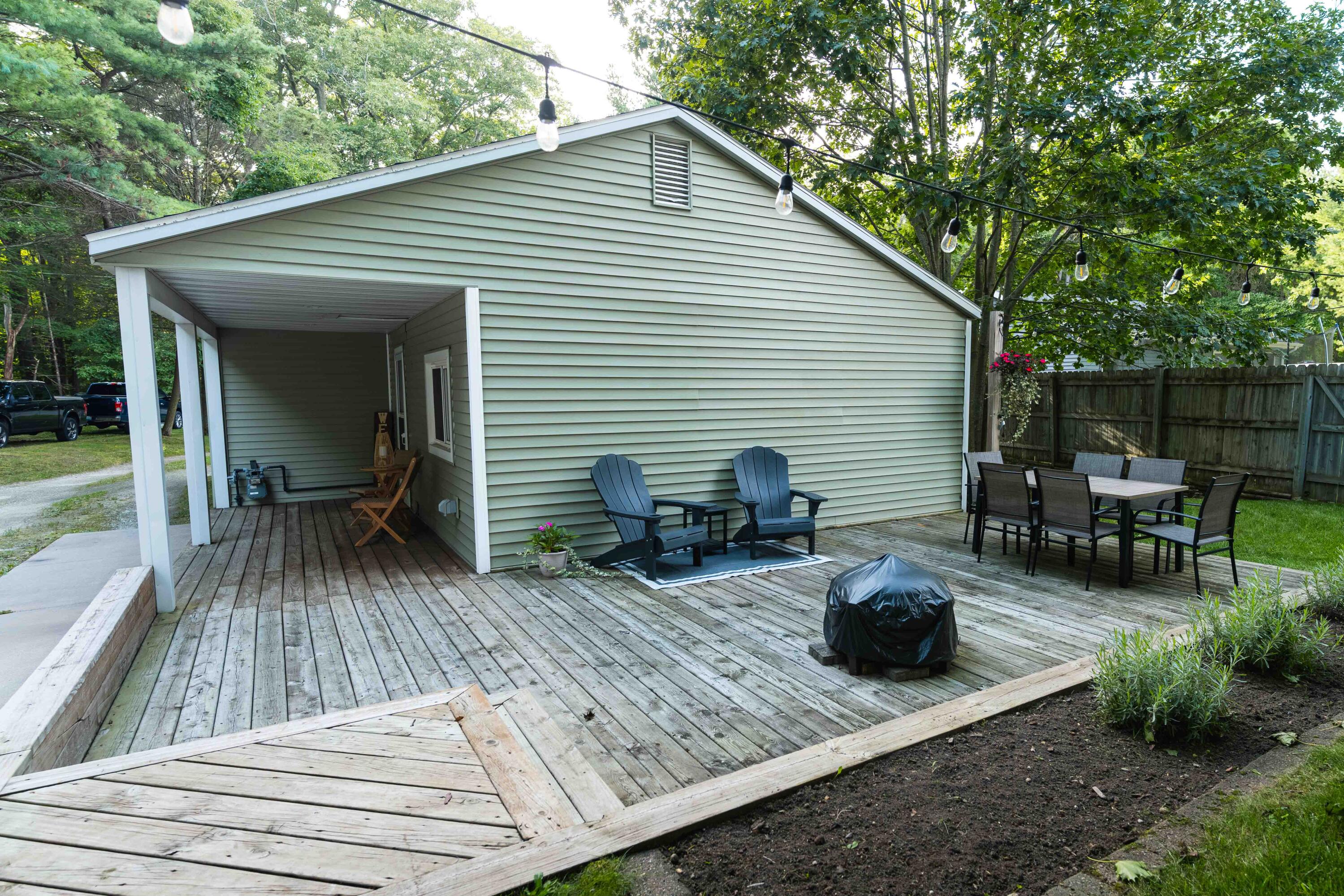 2016 Scenic Drive Muskegon MI 49445