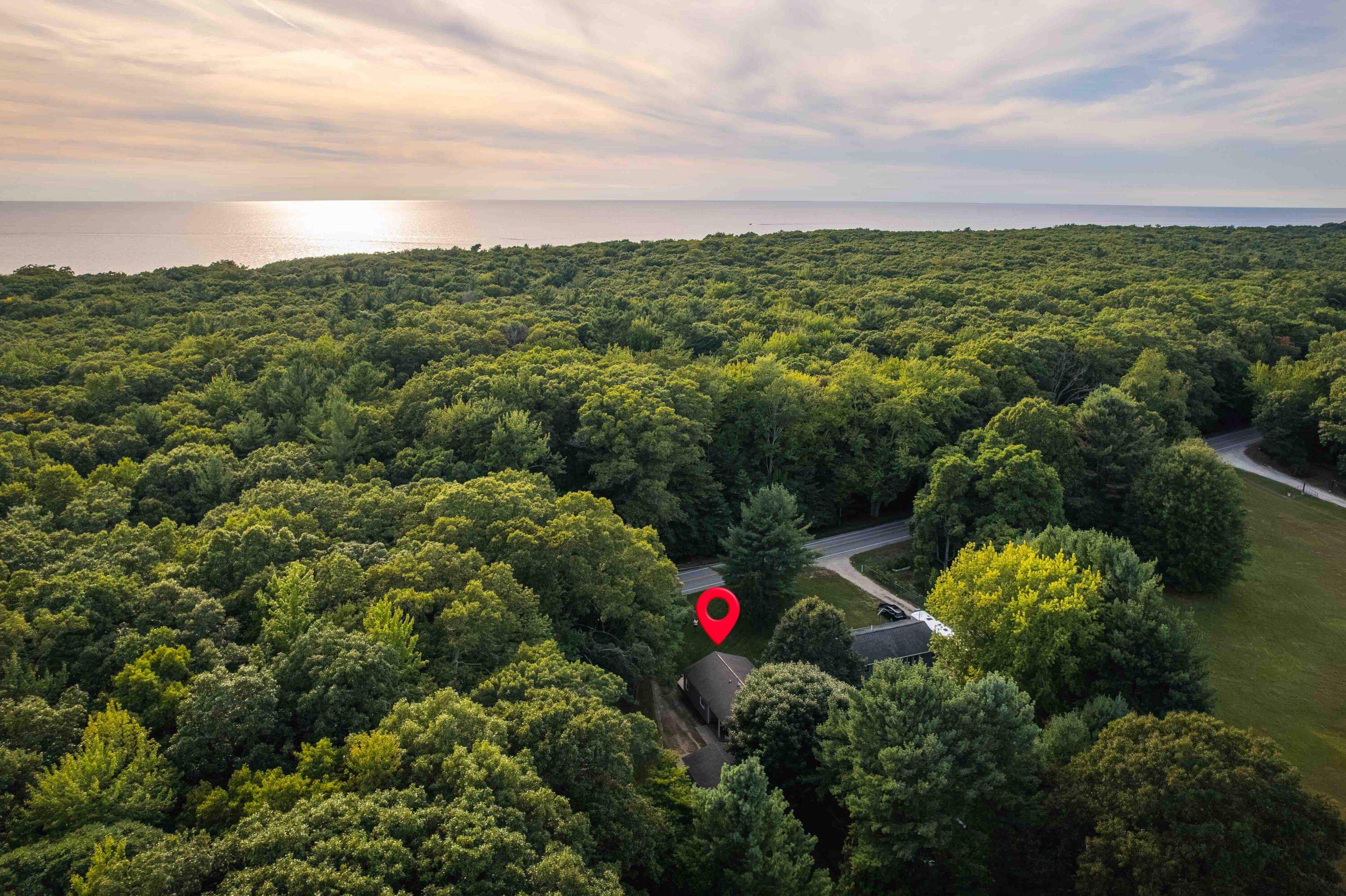 2016 Scenic Drive Muskegon MI 49445