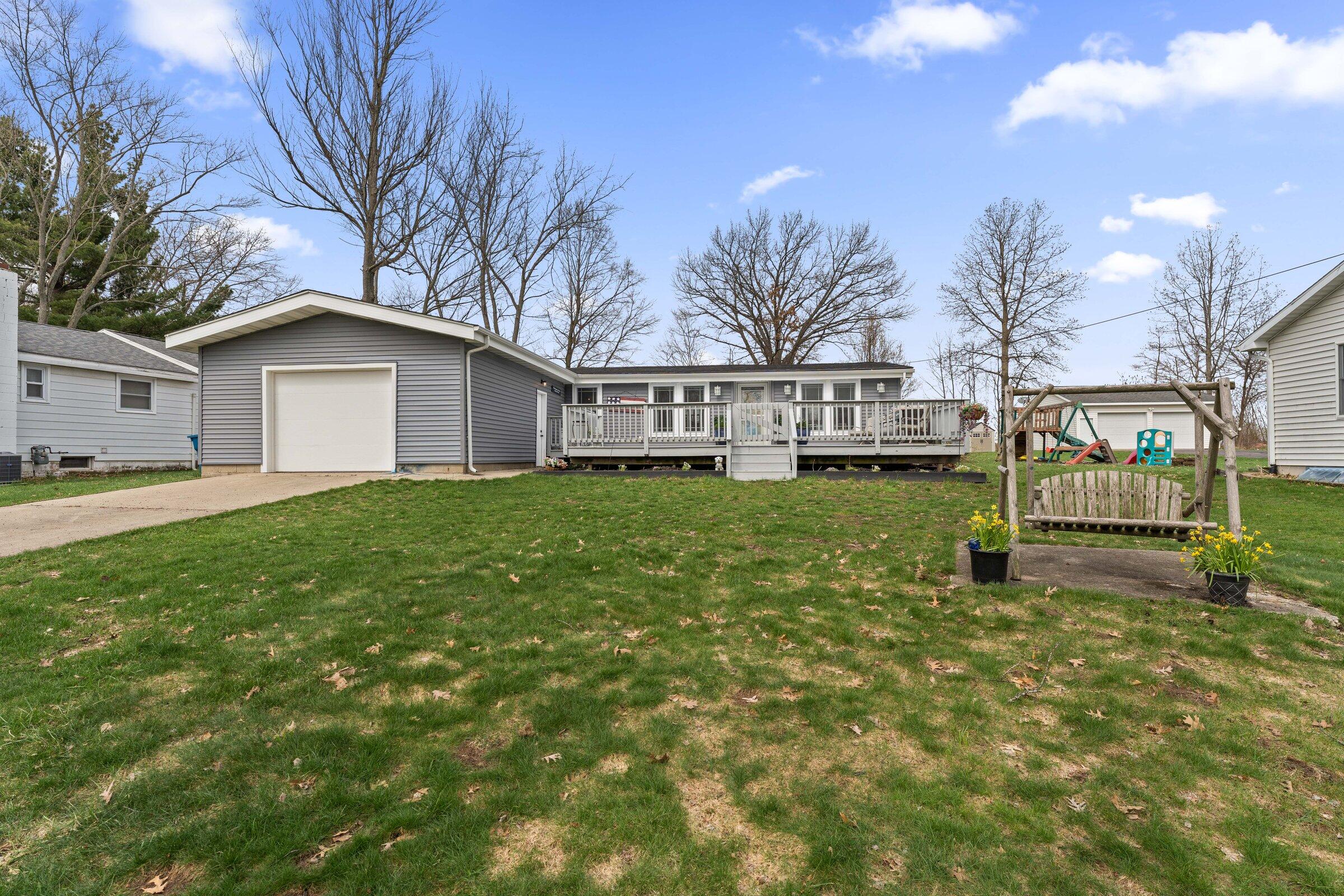 31486 County Line Road Dowagiac MI 49047