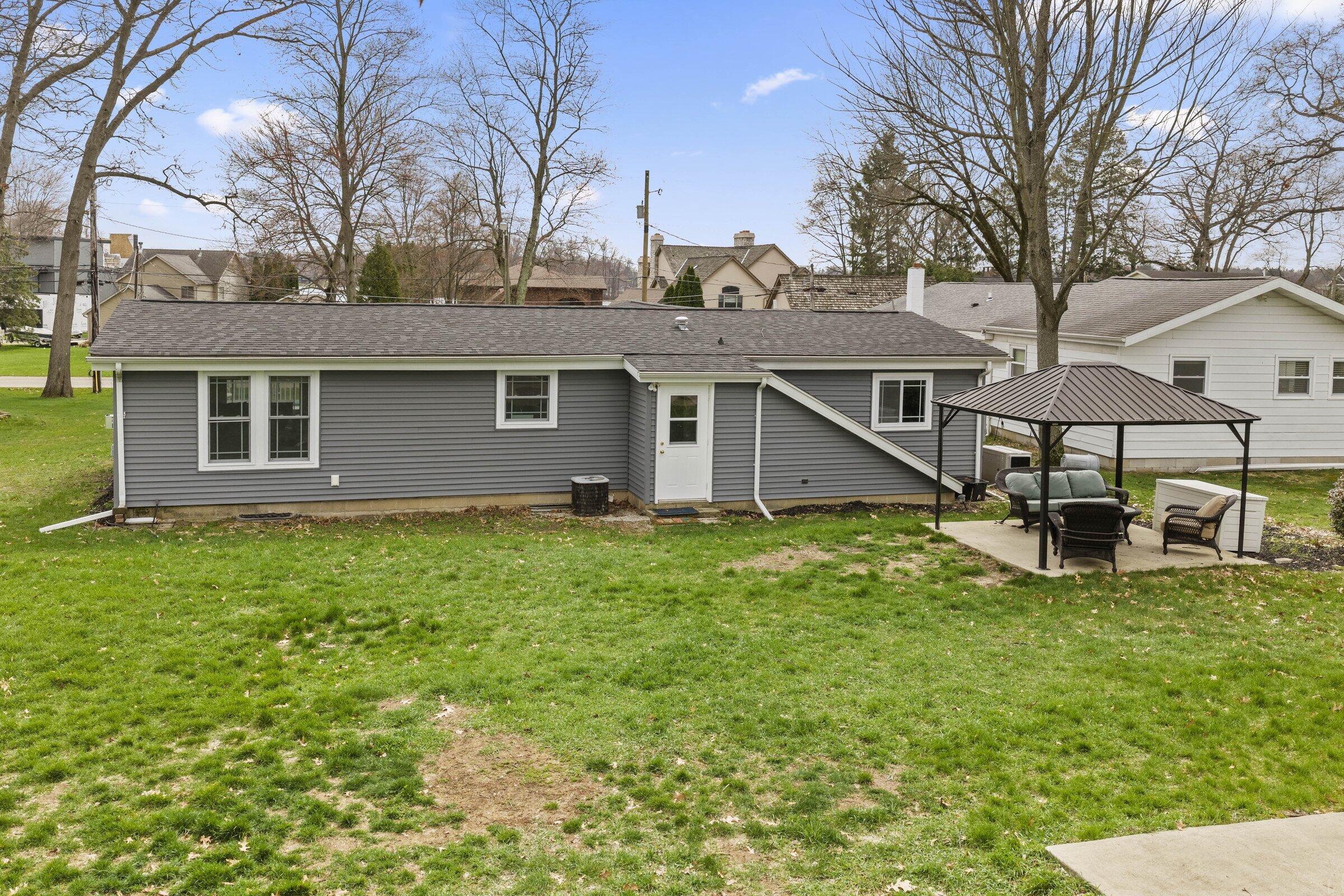 31486 County Line Road Dowagiac MI 49047