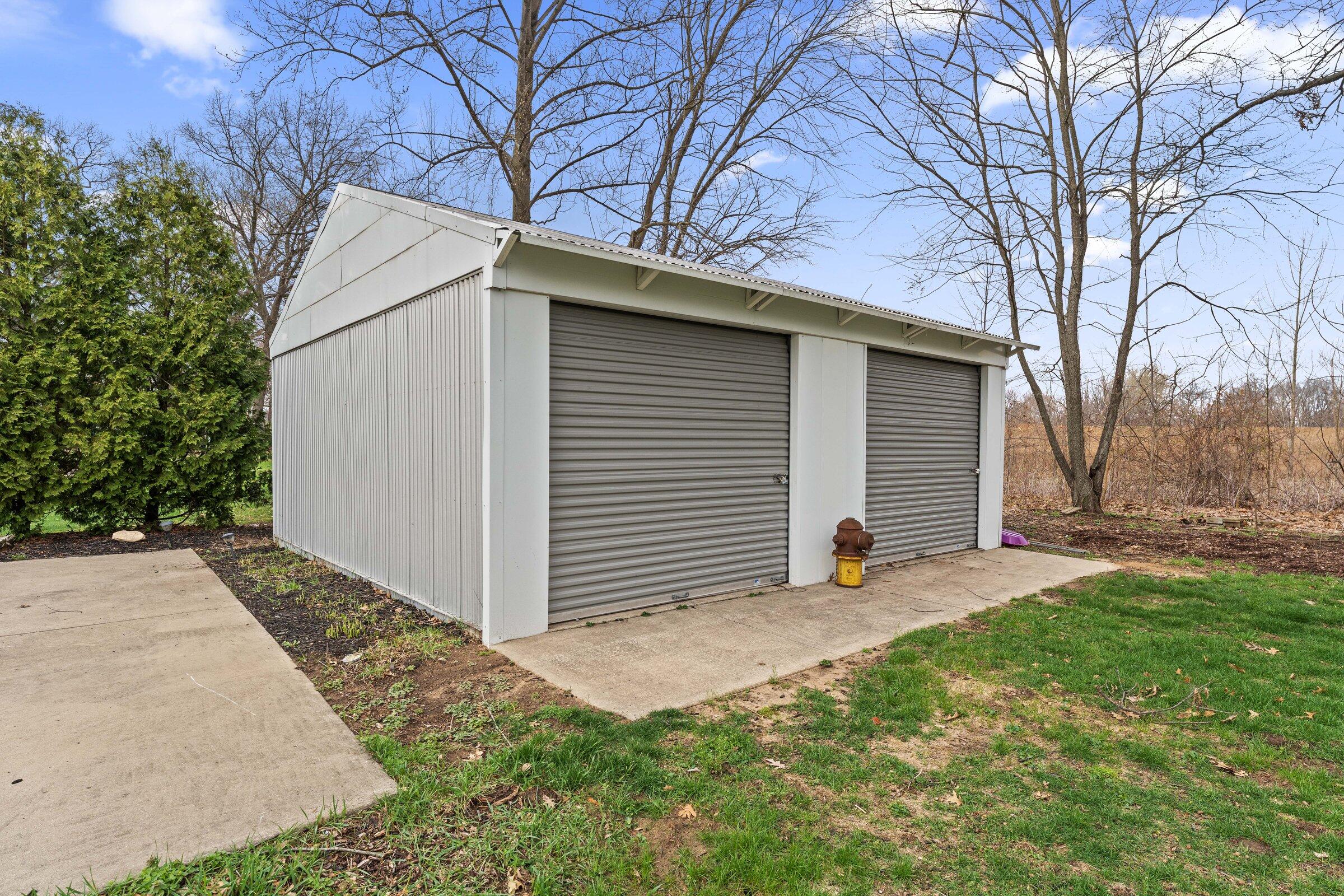 31486 County Line Road Dowagiac MI 49047