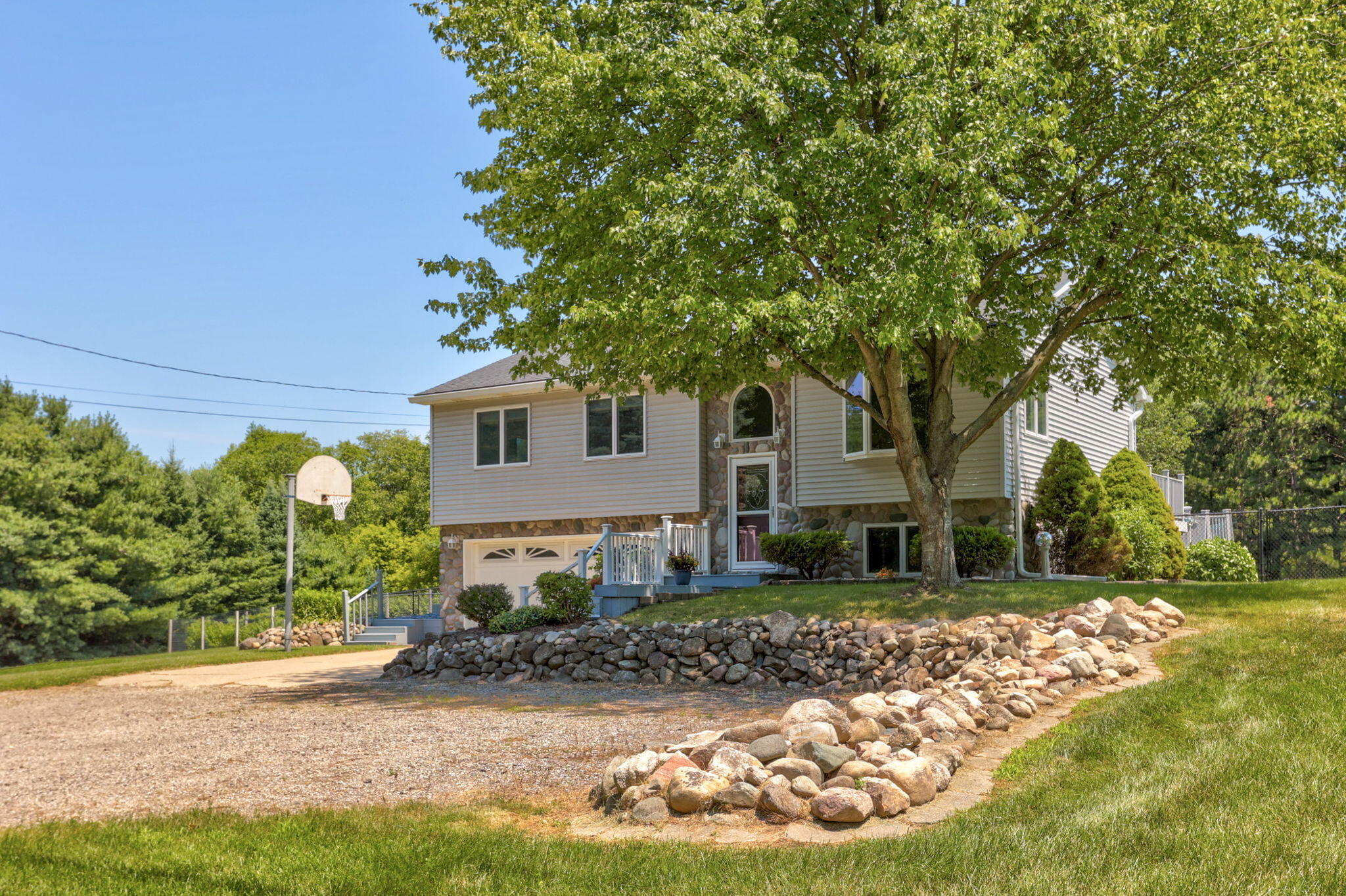 9280 Denton Hill Road Fenton MI 48430