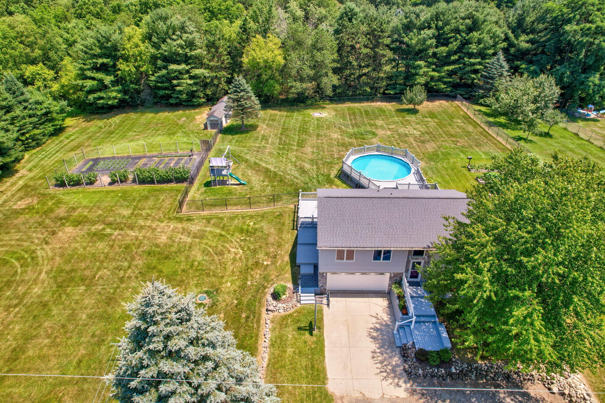 9280 Denton Hill Road Fenton MI 48430