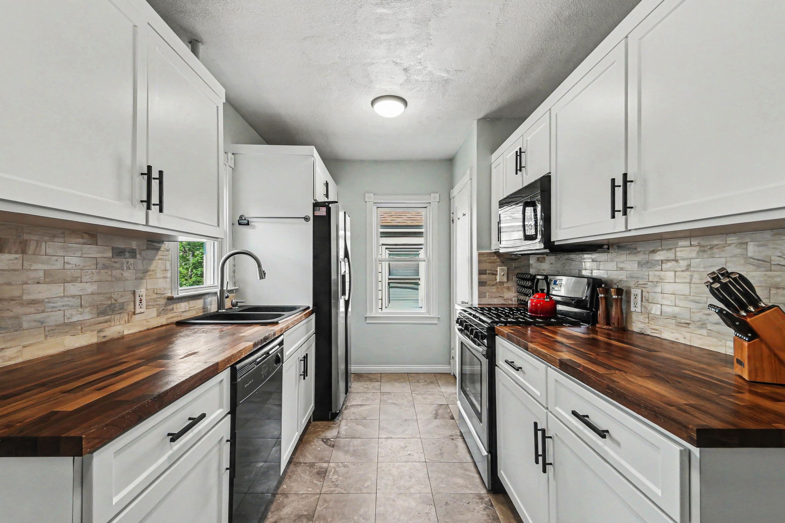 1432 Ardmore Street SE Grand Rapids MI 49507